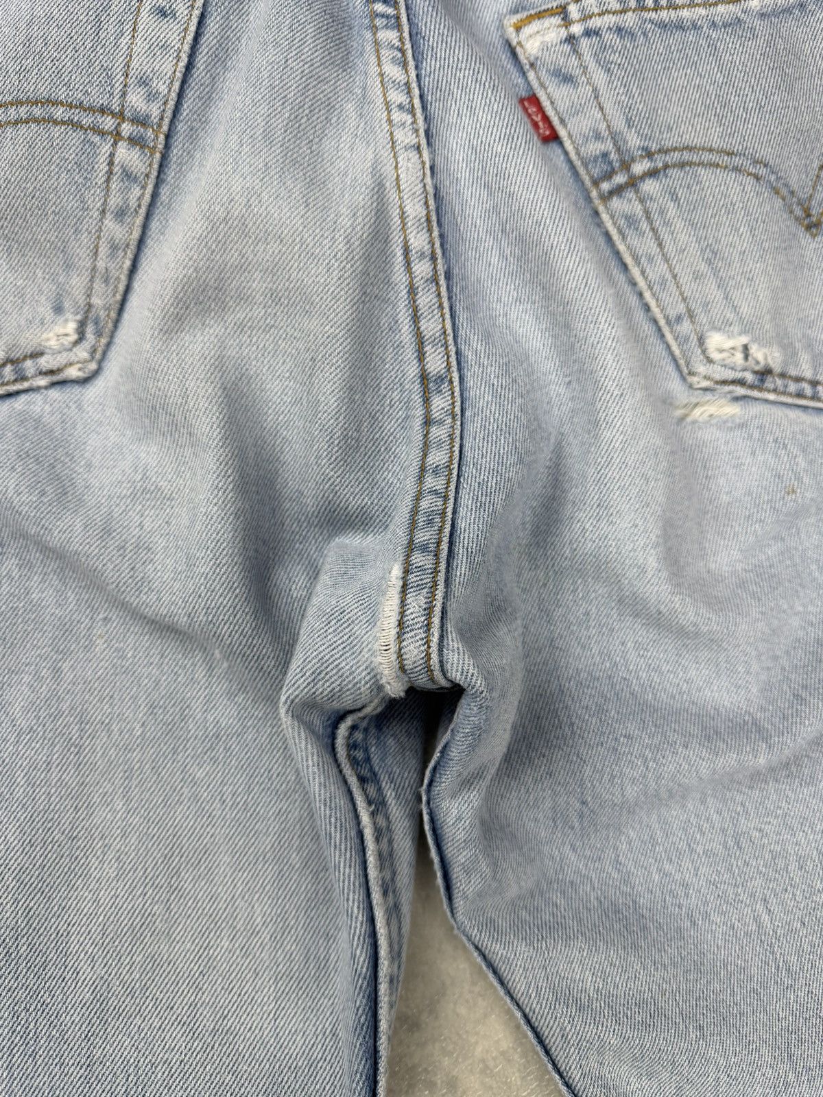 Levi's Vintage Clothing Levi’s 501 Vintage Distressed Jeans Made in France 33x32 Size US 33 - 16 Thumbnail