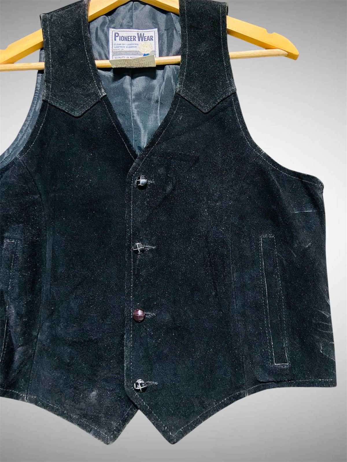 Cowboy Equipment Vintage 80s Pioneer Wear Suede Leather Vest Jacket Size US M / EU 48-50 / 2 - 4 Thumbnail