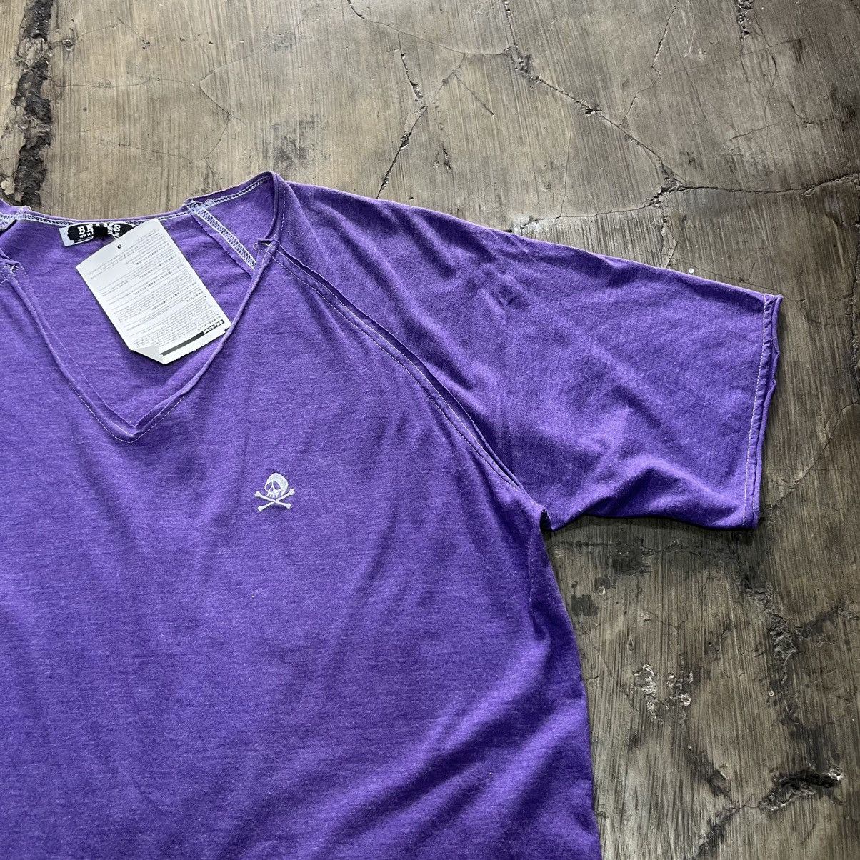 Tornado Mart BEAMS Japan Purple V-Neck Tee Distressed Stitching cdg style Size US M / EU 48-50 / 2 - 3 Thumbnail