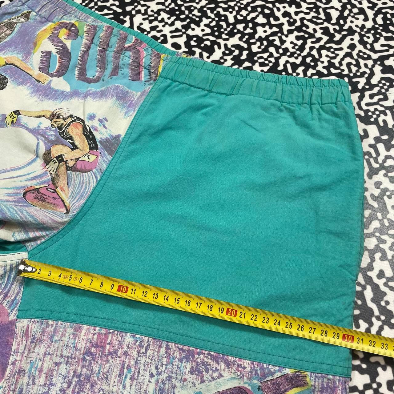 Vintage Vintage 90s Art Surf Hawaiian Style Retro Shorts Size US 32 / EU 48 - 12 Thumbnail