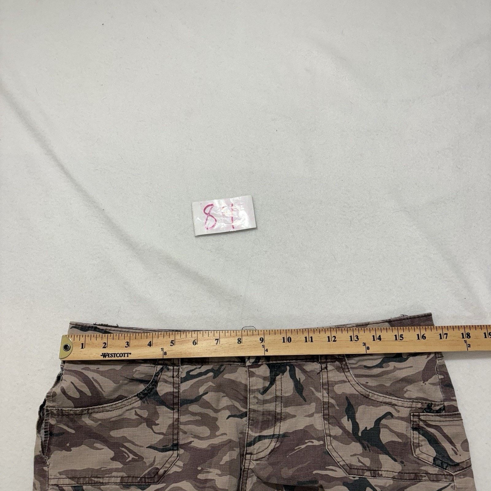 Other Arizona Jean Co 9 Camo 3" Inseam Shorts Flat Front 33" Waist Size 30" / US 8 / IT 44 - 9 Thumbnail