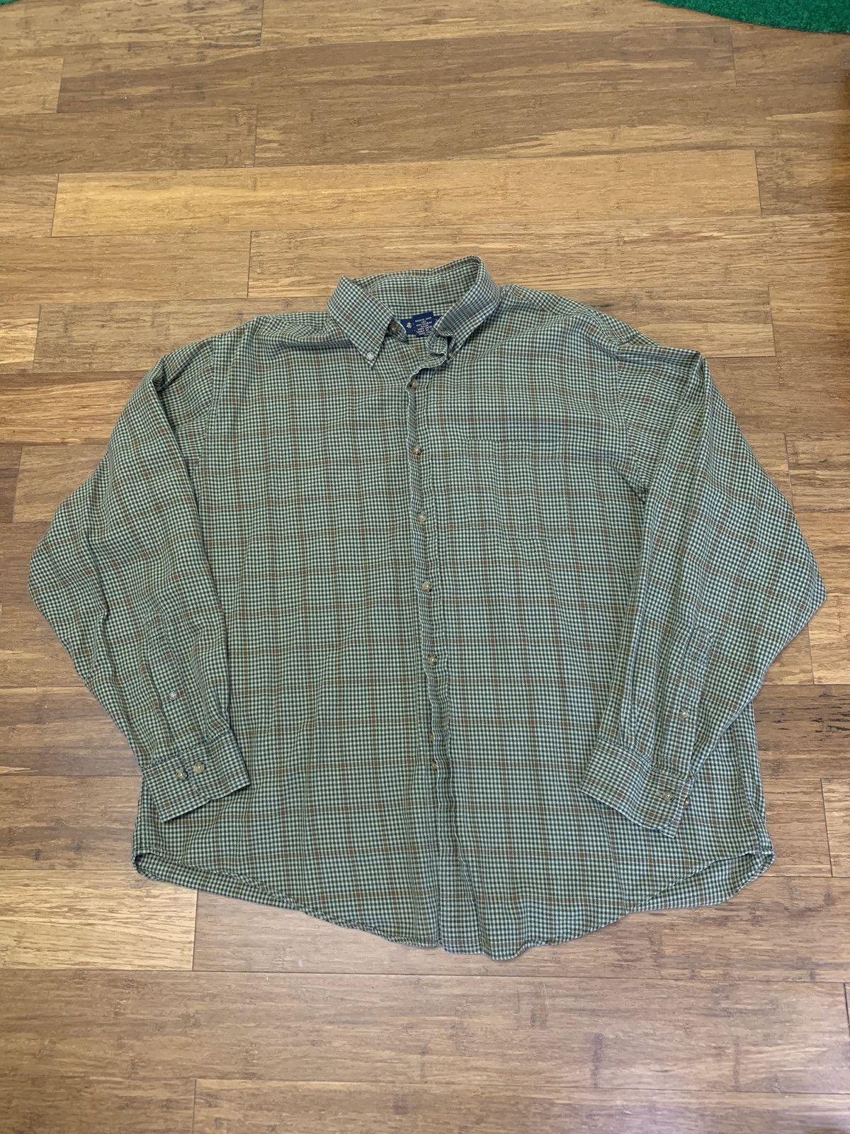 Brooks Brothers Brooks Brothers Brooks Flannel Button Up Shirt Size US XL / EU 56 / 4 - 1 Thumbnail