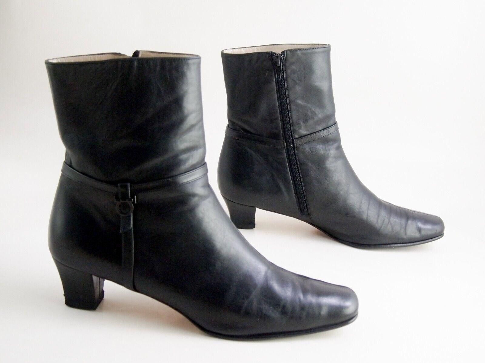 Salvatore Ferragamo Ferragamo Gancio Boots Black Leather Women US 10.5 B EU 40.5 Size US 10.5 / IT 40.5 - 4 Thumbnail