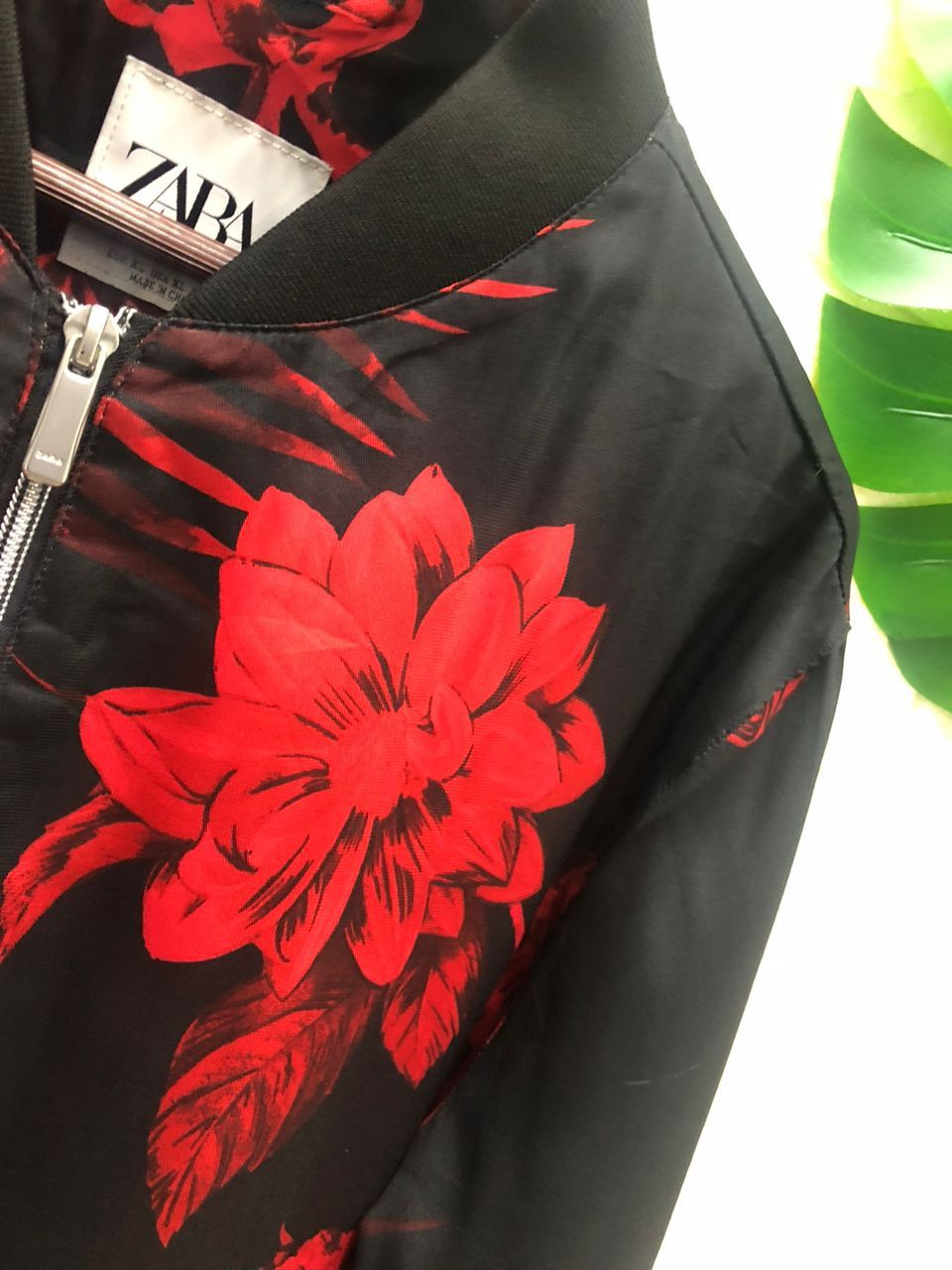 Vintage Zara Jacquard Jacket Bomber Varsity black red flora Size US XL / EU 56 / 4 - 13 Thumbnail