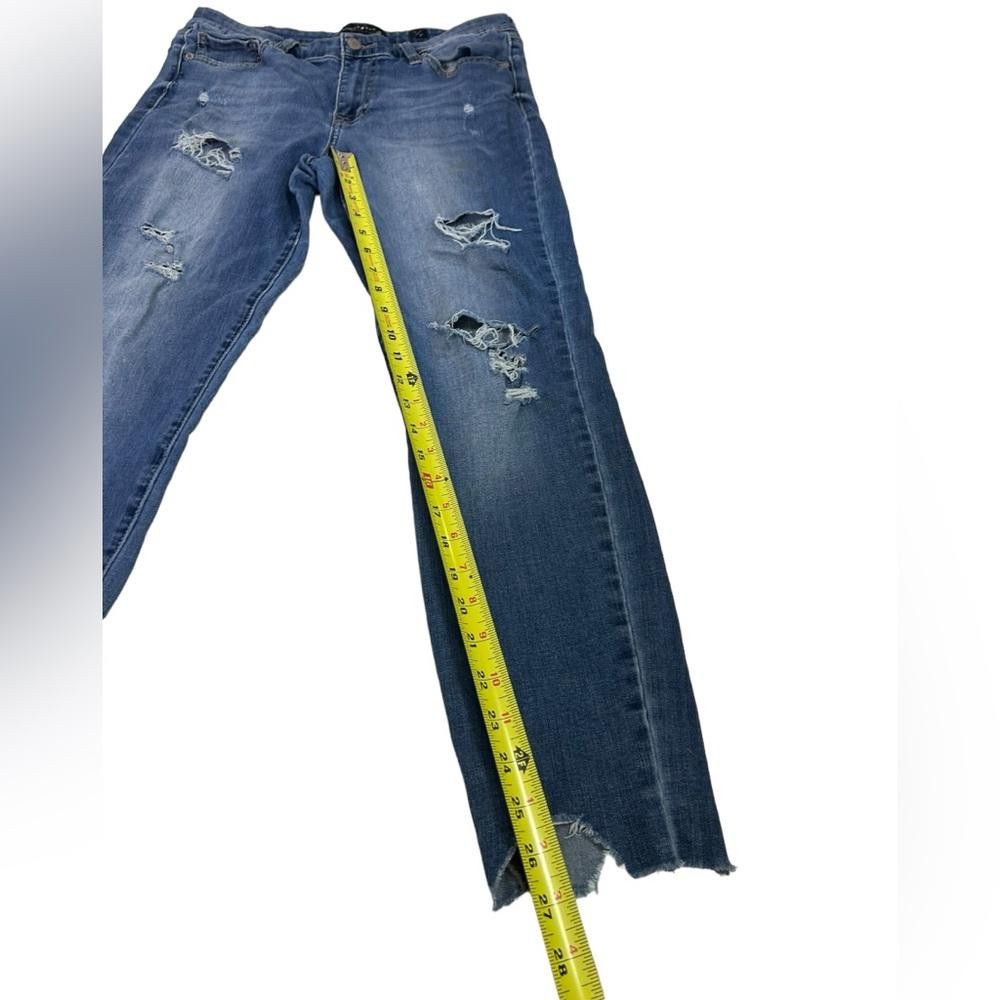 Lucky Brand Lucky Brand l Ava Mid Rise Skinny Distressed Jeans Size 10 Size 32" / US 10 / IT 46 - 4 Thumbnail