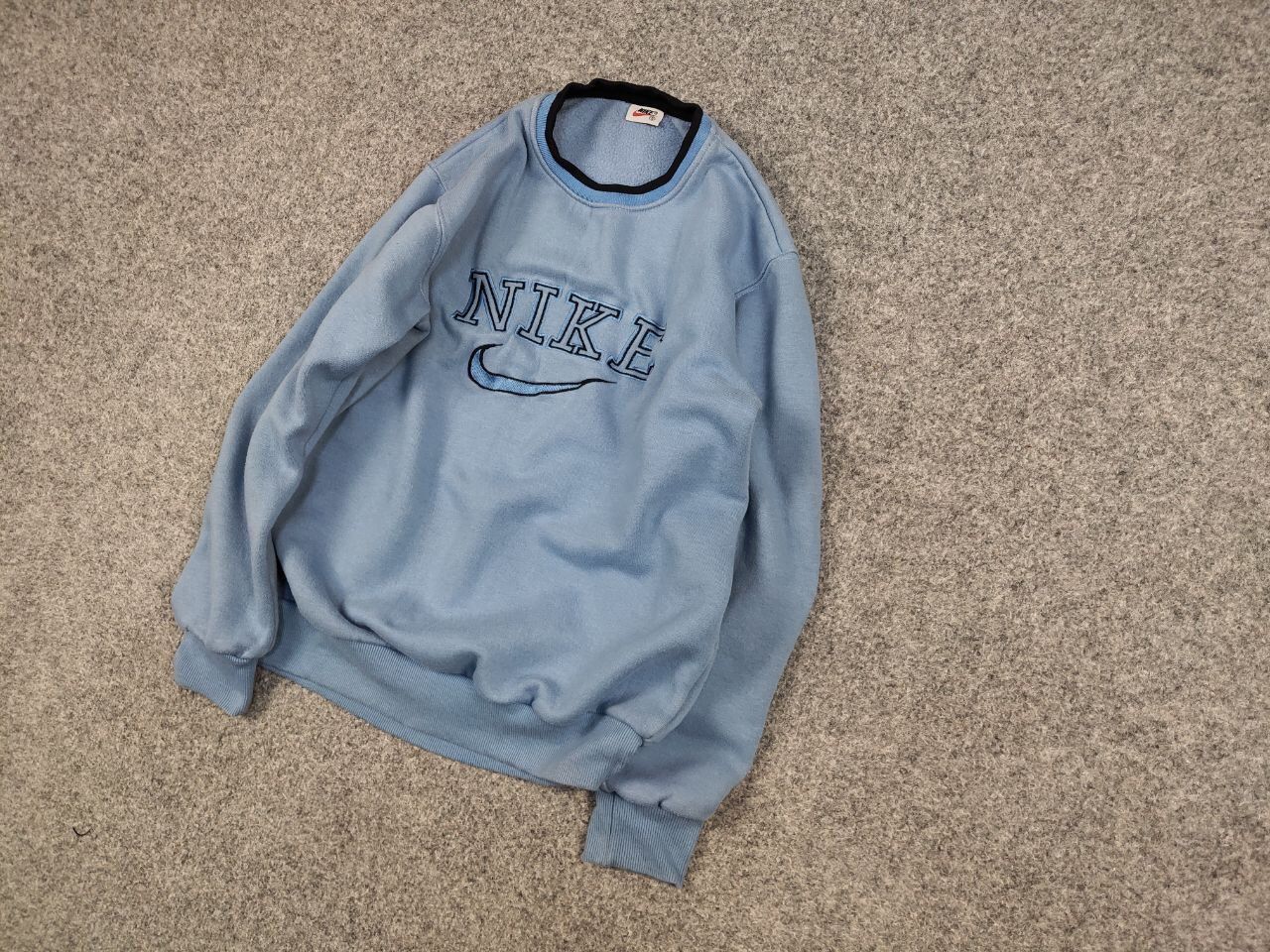 Nike Vintage 90's Nike center embroidered logo Blue Sweatshirt Size S / US 4 / IT 40 - 3 Thumbnail