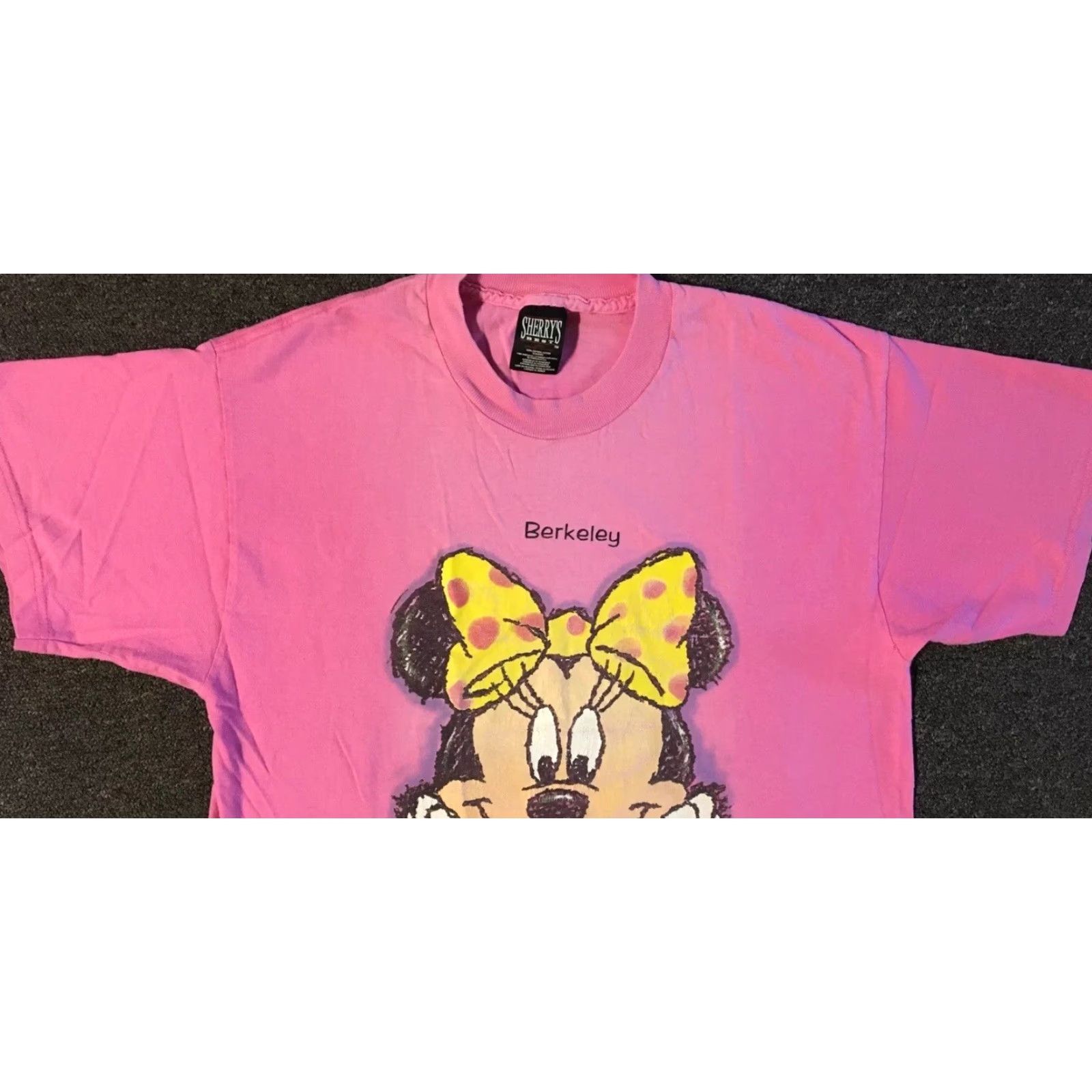 Disney VINTAGE Disney Minnie Mouse Berkeley 90s Shirt M Pink Cartoon Grunge Funny T-Shirt Men Short Sleeve Adult M-Size Size US M / EU 48-50 / 2 - 4 Thumbnail