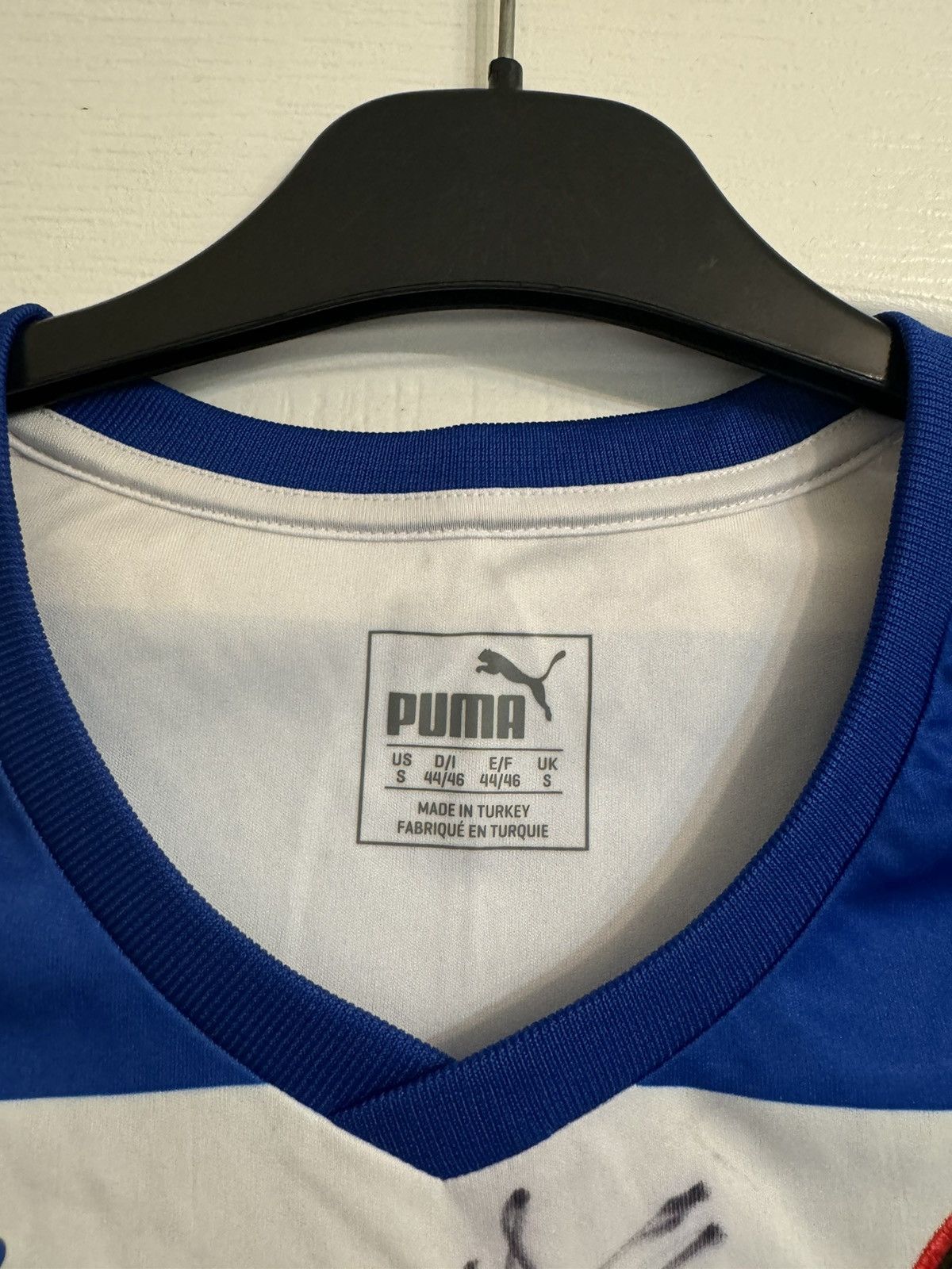 Puma × Vintage Reading 2016/17 Puma Jersey All Team Autographs Blokcore S Size US S / EU 44-46 / 1 - 13 Thumbnail