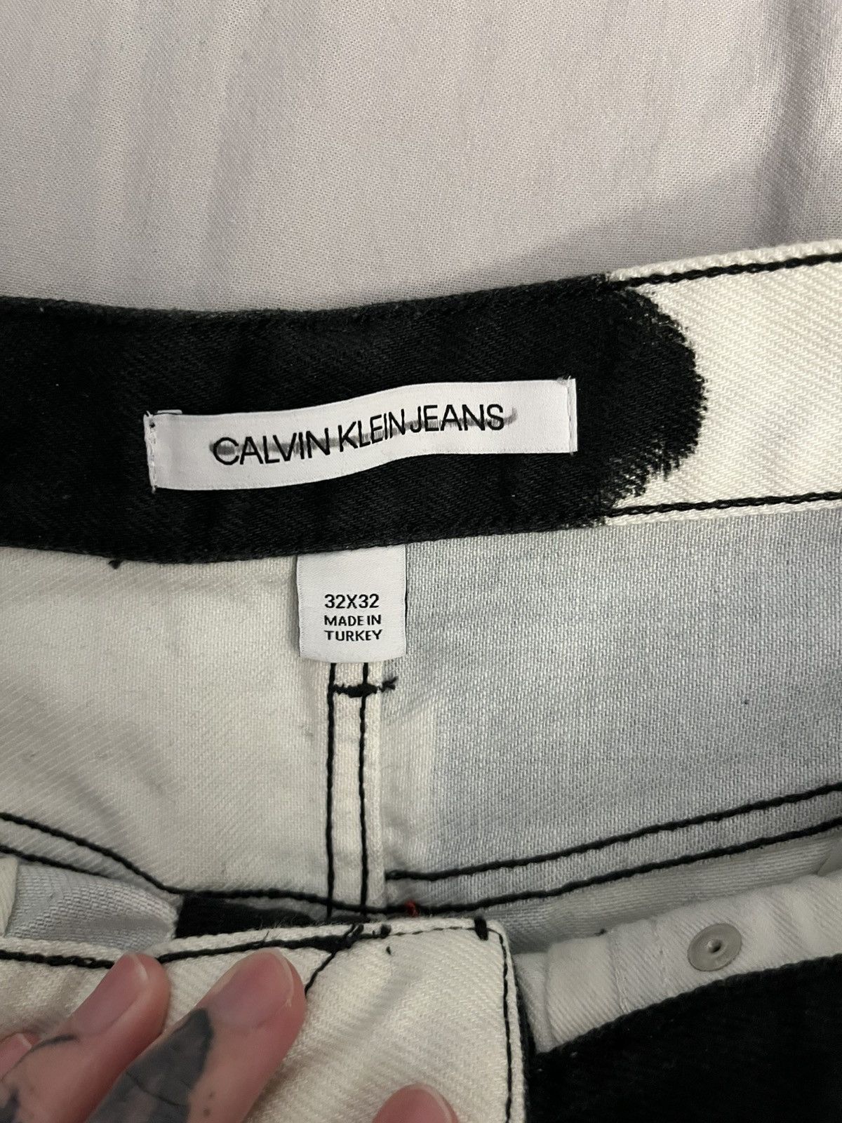 Calvin Klein Calvin klein cow camo pants Size US 32 / EU 48 - 2 Thumbnail