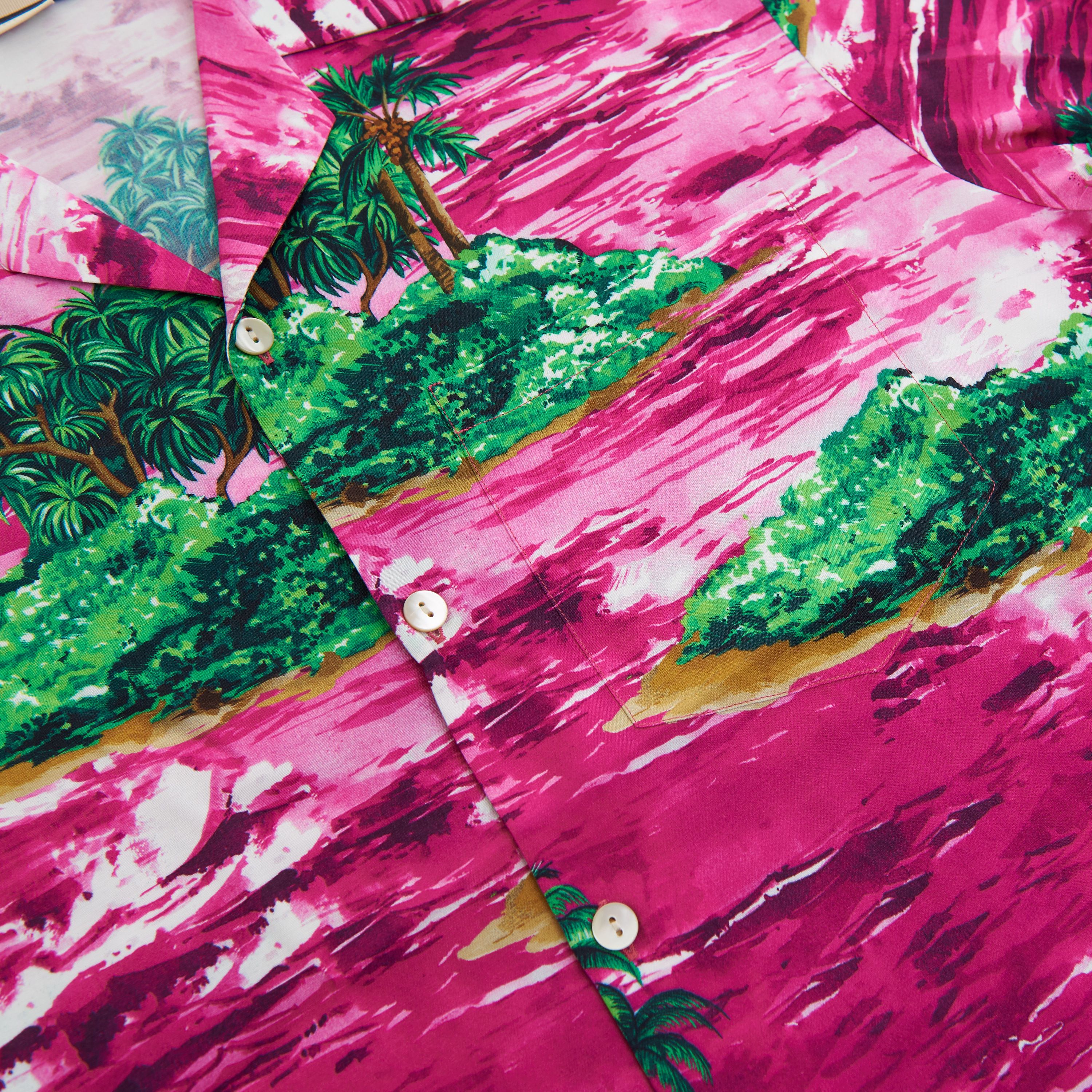 Gucci Multicolor Viscose Bowling Shirt With Island Print Size US S / EU 44-46 / 1 - 11 Thumbnail