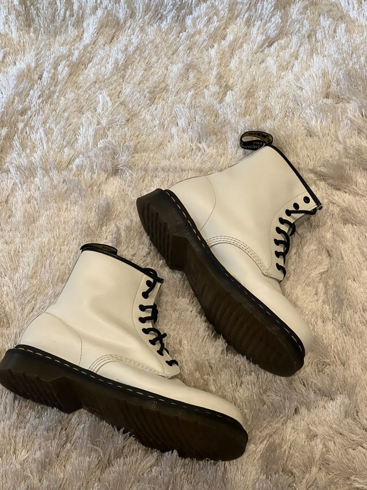Dr. Martens Dr. Martens 1460 Smooth Leather 8 Eye Boot Size US 10 / EU 43 - 4 Thumbnail