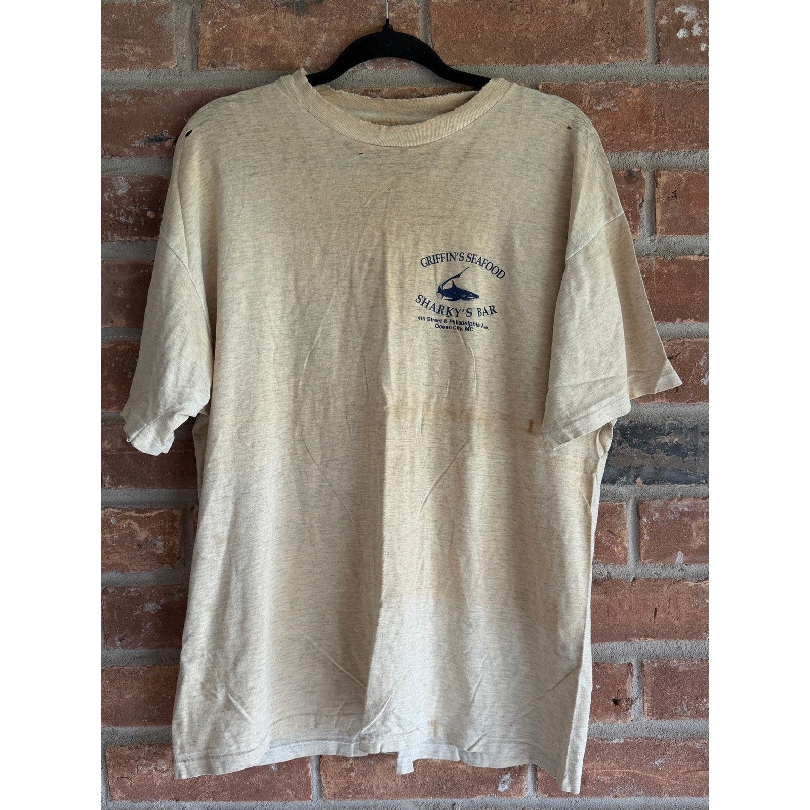 Hanes Vintage Sharky’s Bar Ocean City Maryland Tee Size US XL / EU 56 / 4 - 1 Thumbnail
