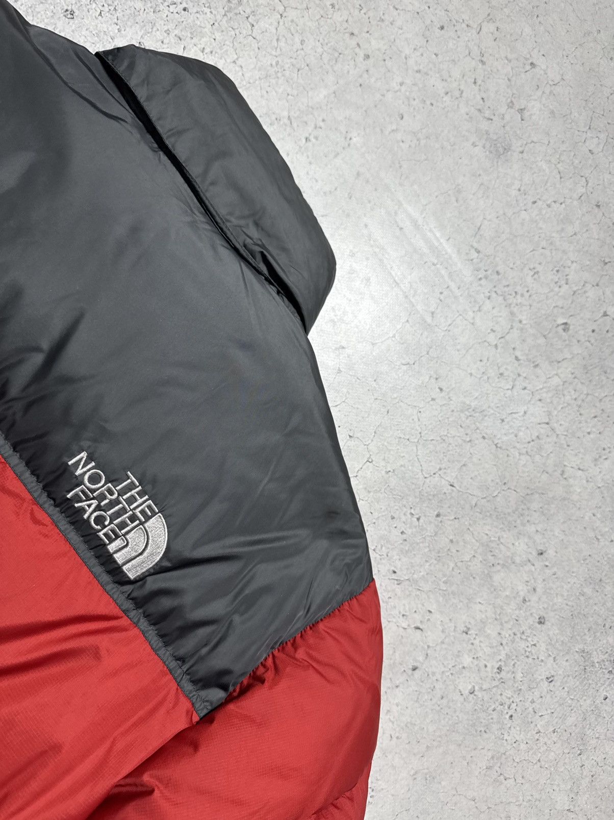 The North Face The North Face Nuptse 700 TNF Down Puffer Jacket Vintage Size US L / EU 52-54 / 3 - 10 Thumbnail