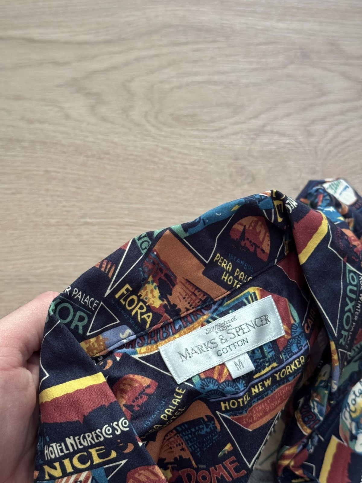 Vintage Vintage 90’s 1991 Mark&Spencer Hawaiian Shirt Size US L / EU 52-54 / 3 - 4 Thumbnail