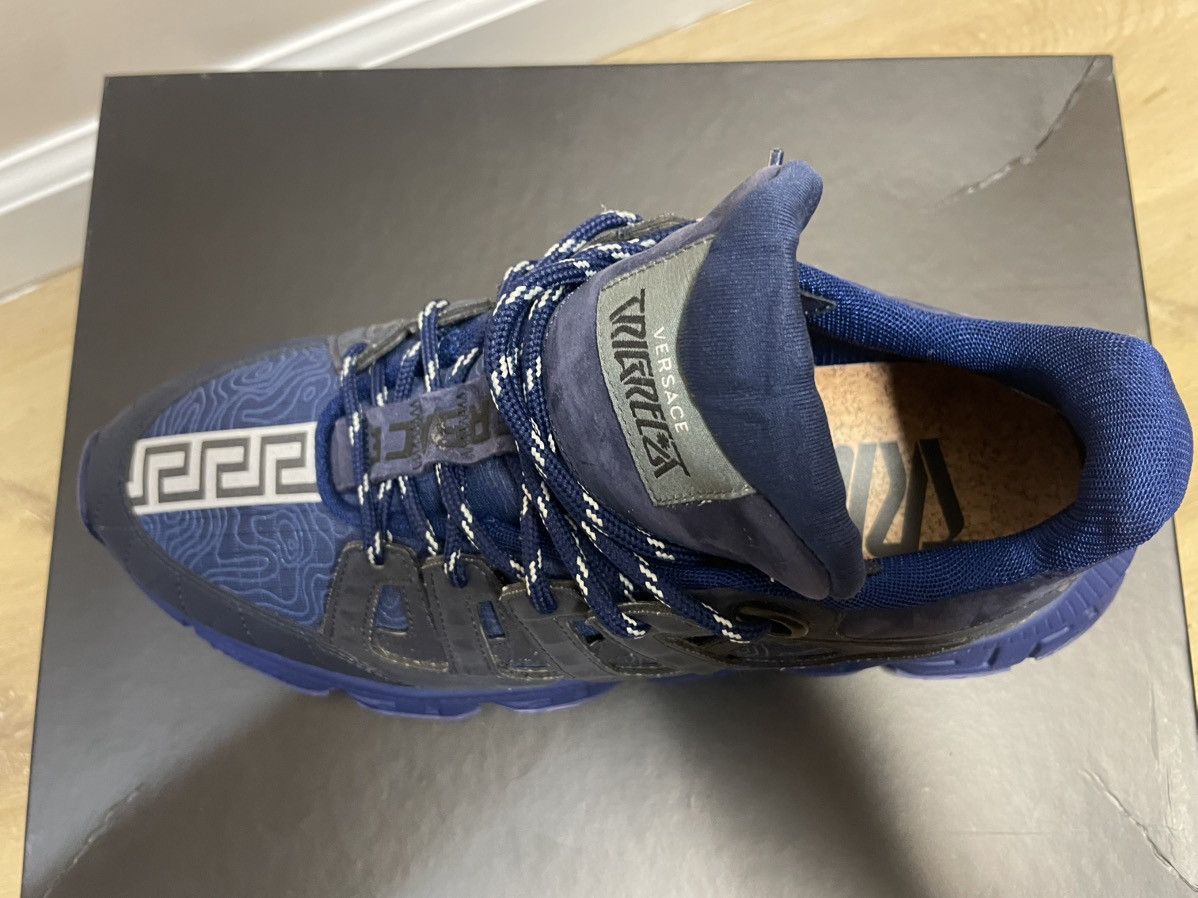 Versace Versace trigreca sneakers Size US 10.5 / EU 43-44 - 4 Thumbnail