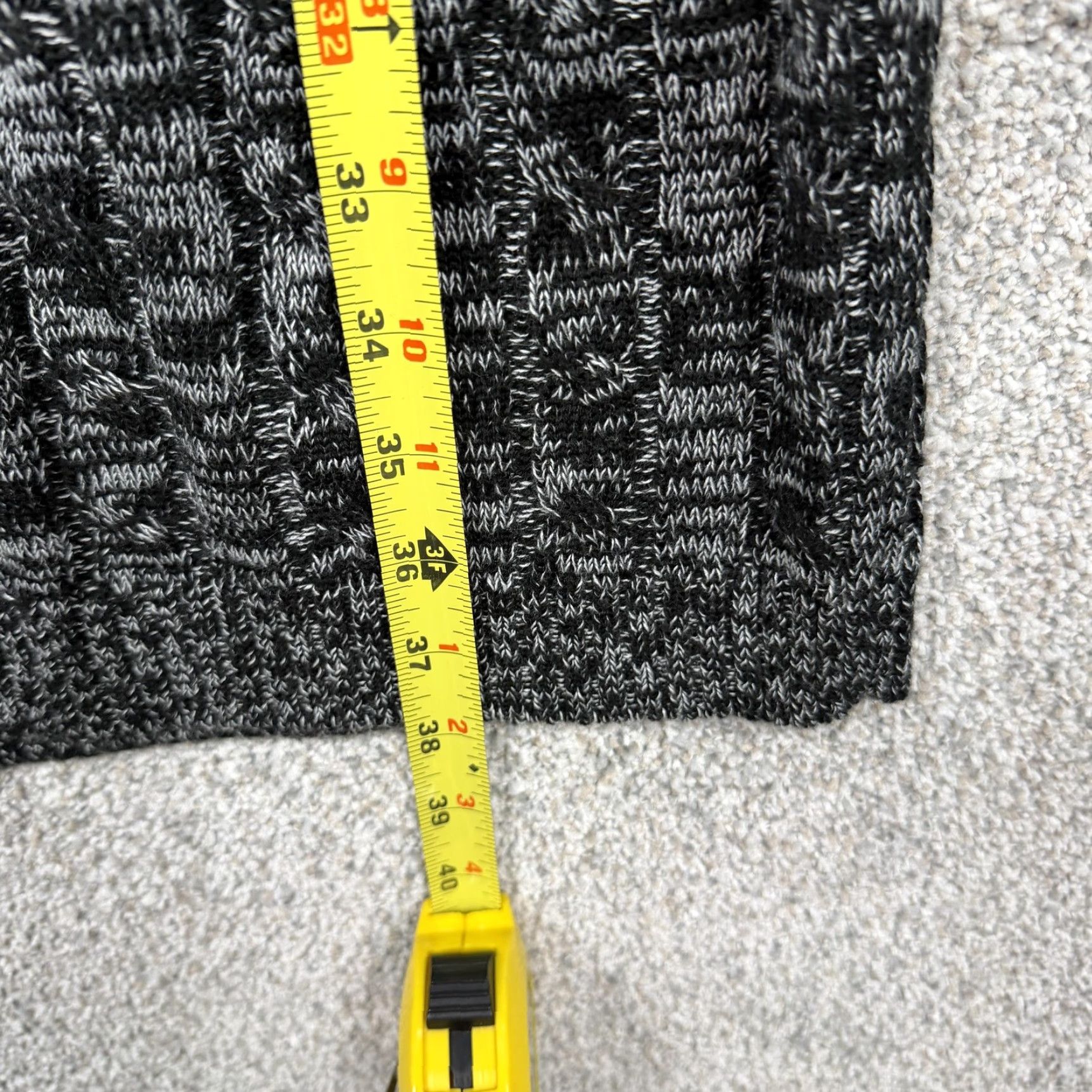 Calvin Klein Calvin Klein Sweater Dress M Black Knit Marled Buckle Office Chic Casual Sleeveless V-Neck Knee Length Women Size M / US 6-8 / IT 42-44 - 3 Thumbnail
