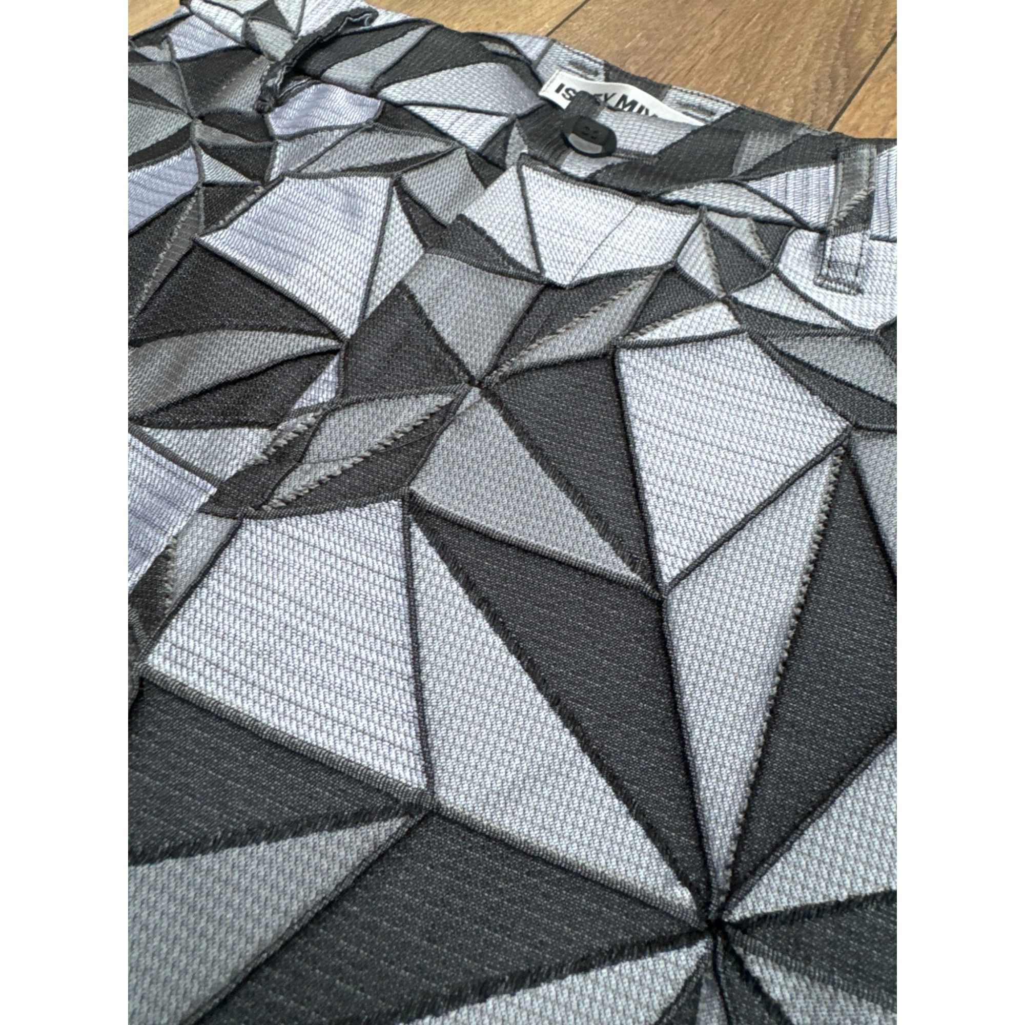 Issey Miyake Issey Miyake Grey/Black “Origami” Geometric Pants Size 1 fit Size 26" / US 2 / IT 38 - 6 Thumbnail