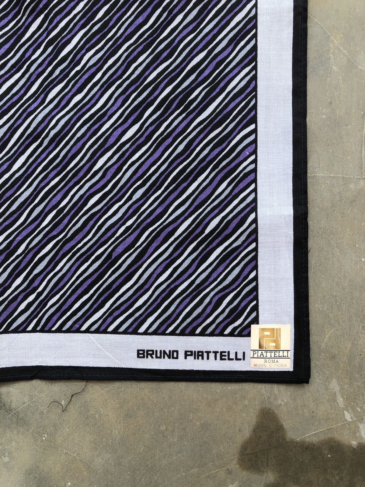 Bruno Piattelli Vintage Bruno Piattelli Handkerchief Neckerchief Bandana Size ONE SIZE - 2 Thumbnail