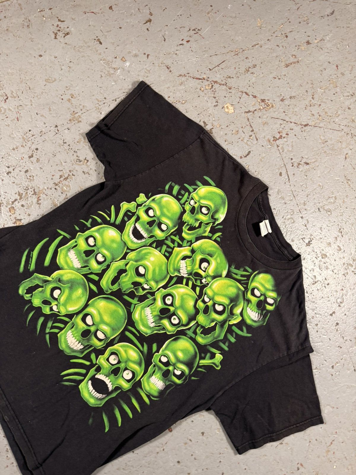 Liquid Blue Insane Sun Faded Liquid Blue Og Green Skull Vintage Tee Size US XL / EU 56 / 4 - 4 Thumbnail