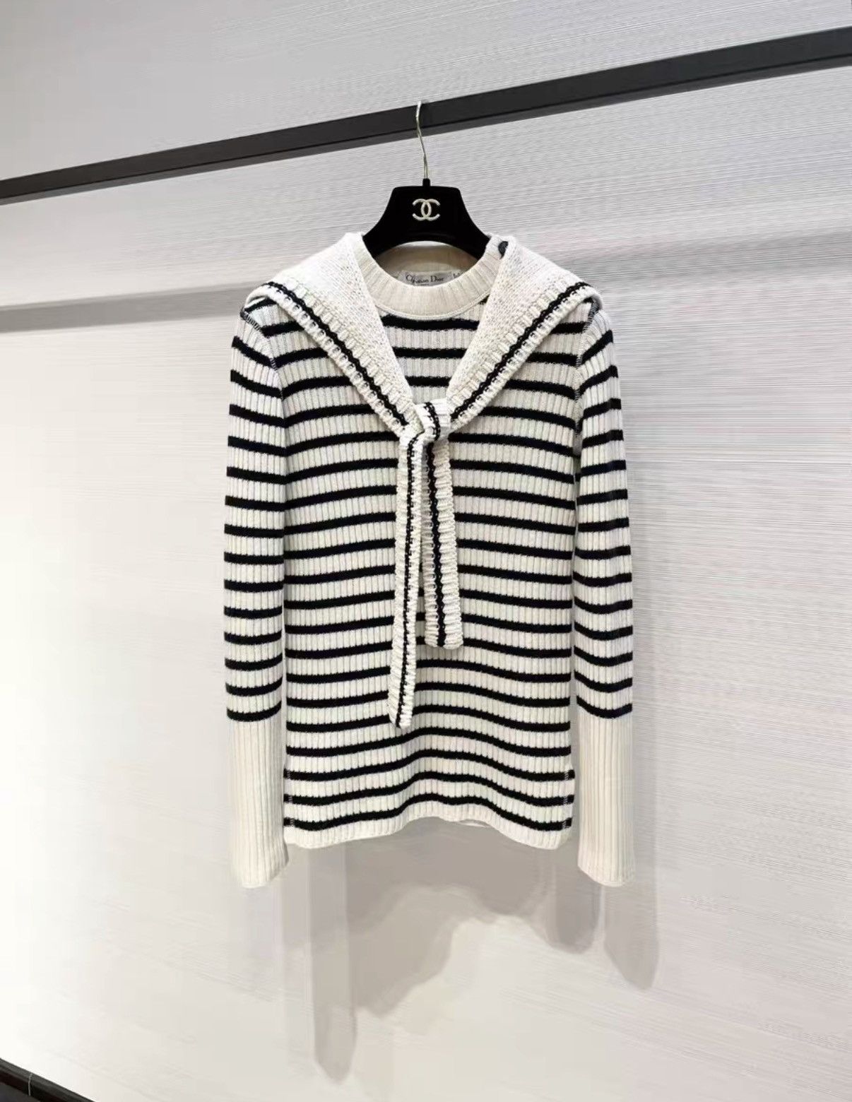 Dior Dior Classic Navy Collar Striped Cashmere Sweater J33 Size XXS / US 00 / IT 34 - 1 Thumbnail