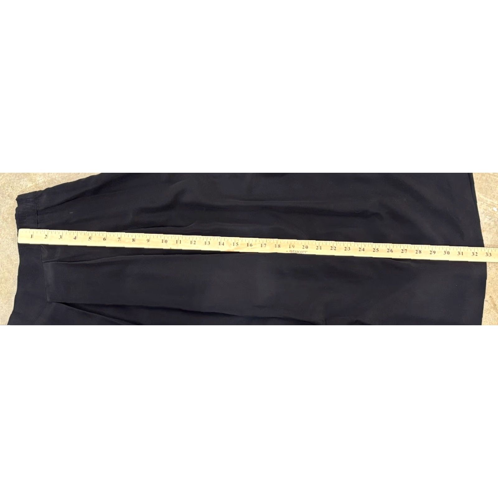 Vintage VINTAGE Omanti Silk Midi Skirt Women’s 10 Black Pleated Witchy Indie Academia Womens 90s Bohemian Size 32" / US 10 / IT 46 - 8 Thumbnail