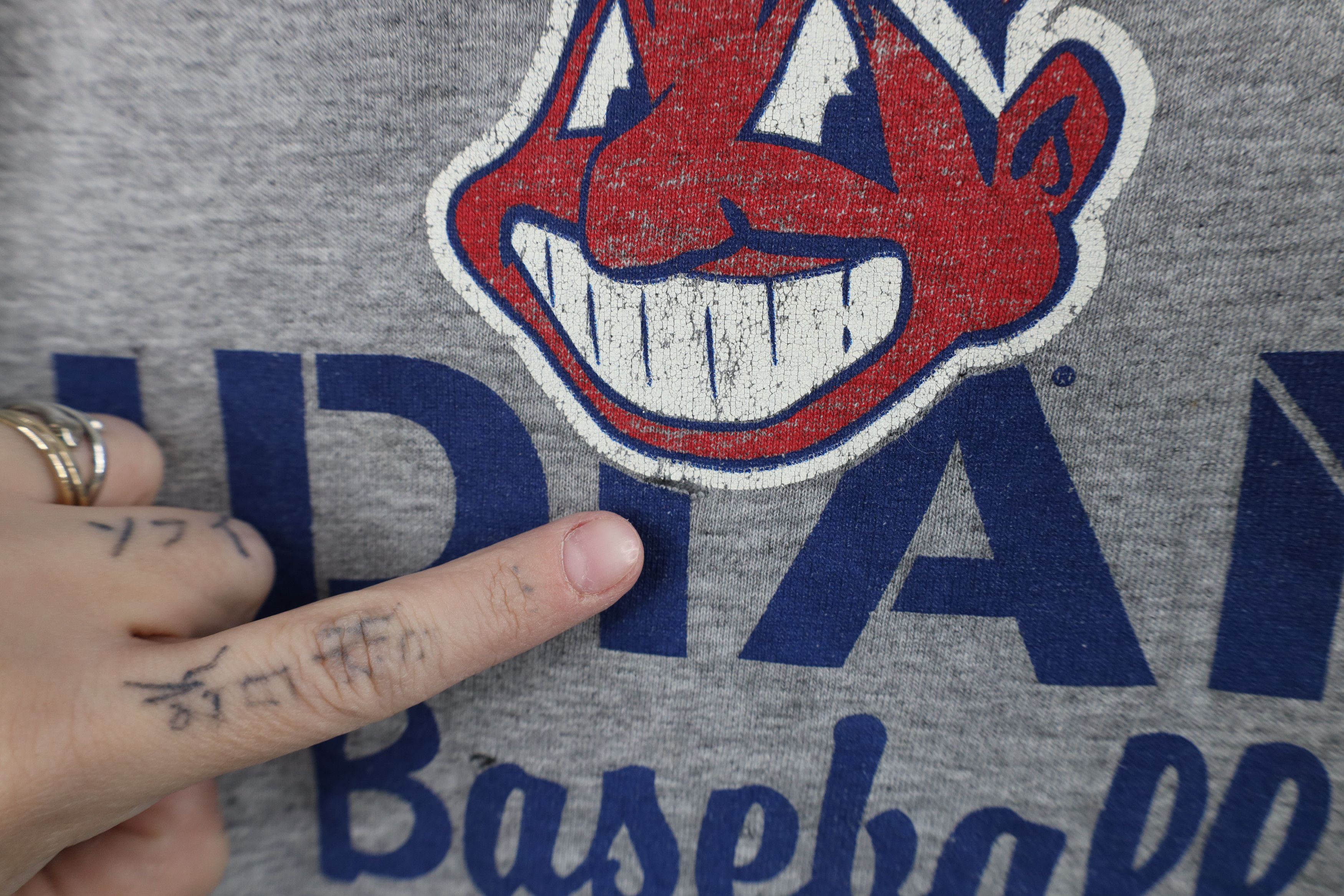 Vintage Vintage Y2K Cleveland Indians Baseball Muscle T-Shirt Size US XL / EU 56 / 4 - 6 Thumbnail