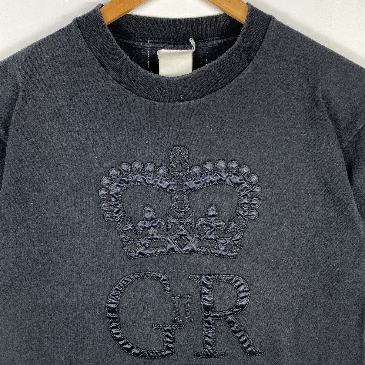 General Research Vintage GENERAL RESEARCH GR & Crown Tee Size US M / EU 48-50 / 2 - 3 Thumbnail