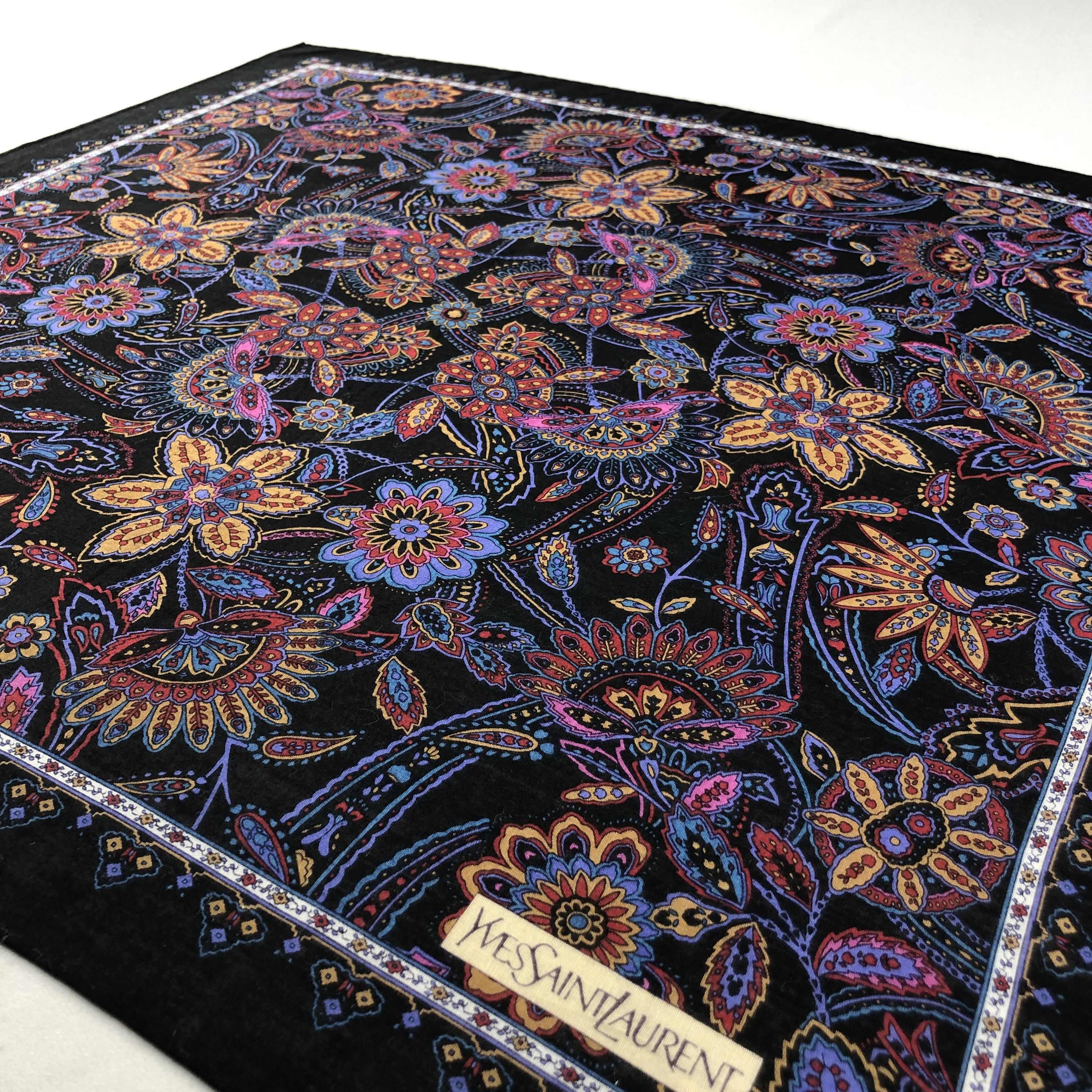 Yves Saint Laurent YSL Handkerchief Neckerchief Bandana H2951 Size ONE SIZE - 2 Thumbnail