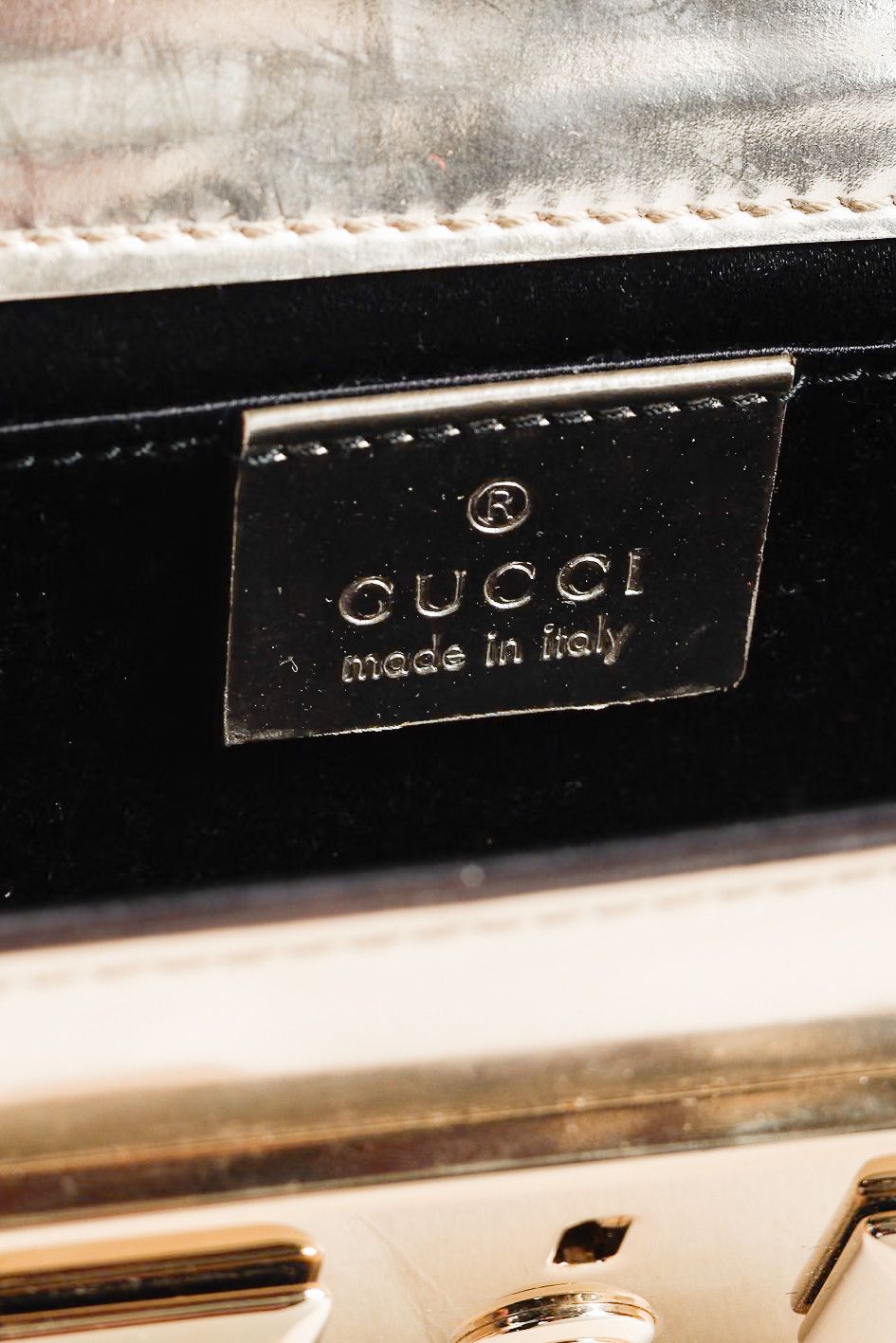 Gucci Gucci Vintage Silver Mirror Metallic Padlock Clutch Size ONE SIZE - 8 Thumbnail