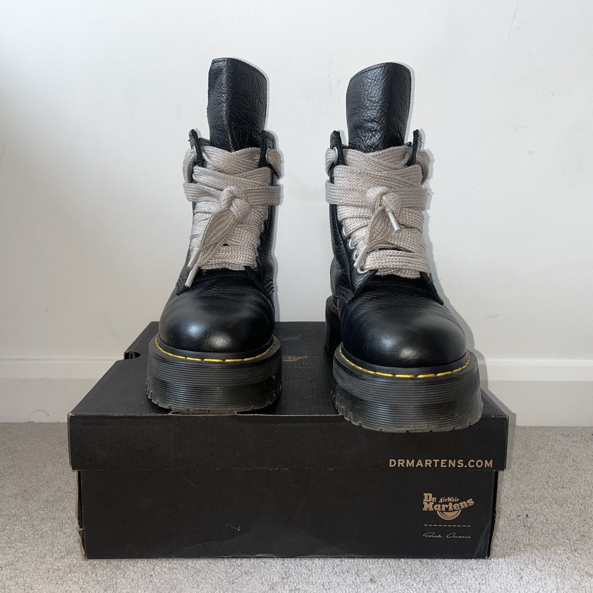 Dr. Martens × Rick Owens Dr. Martens x Rick Owens QUAD SOLE JUMBO LACE BOOT Size US 9 / EU 42 - 4 Thumbnail