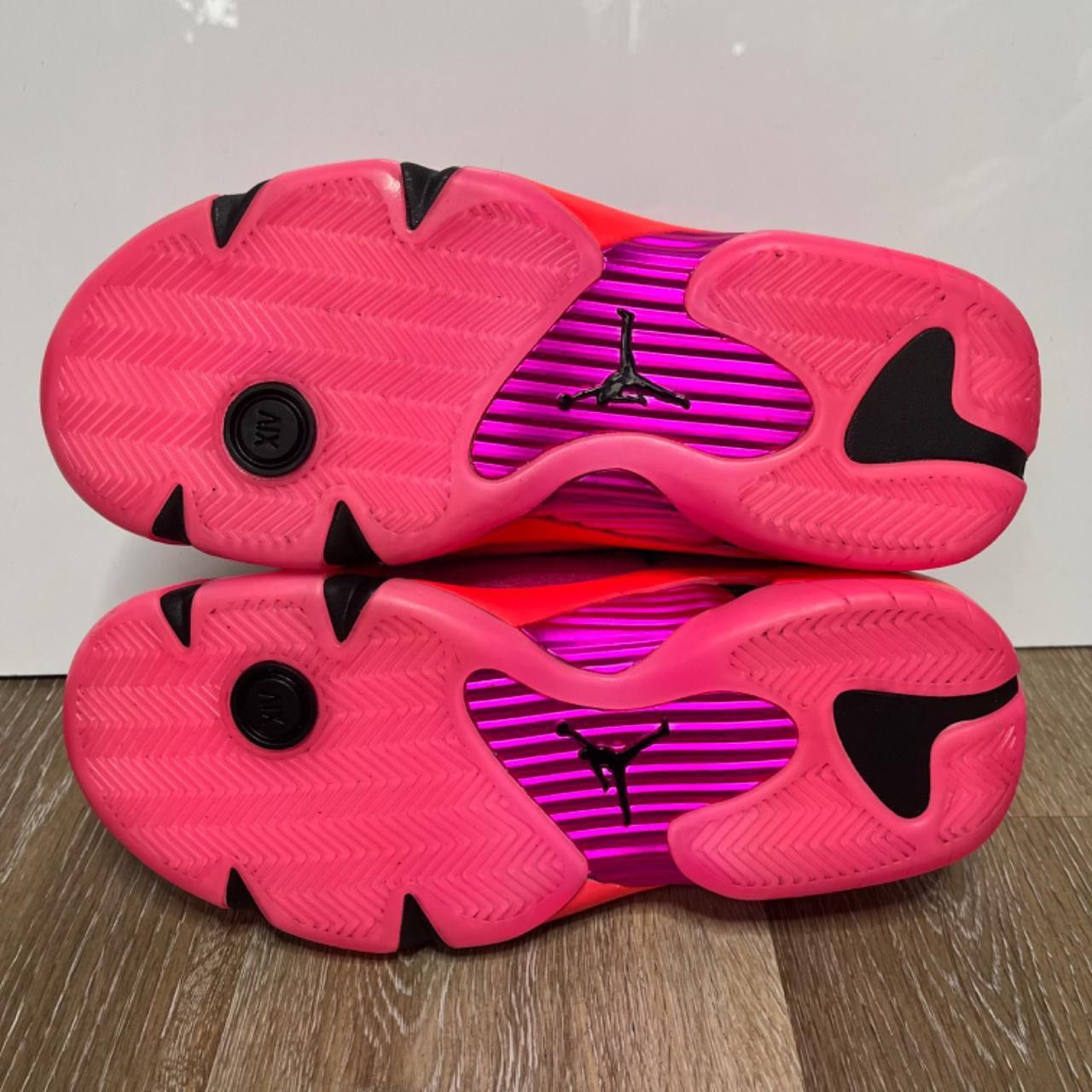 Jordan Brand shocking pink 14s Size US 7.5 / EU 40-41 - 6 Thumbnail