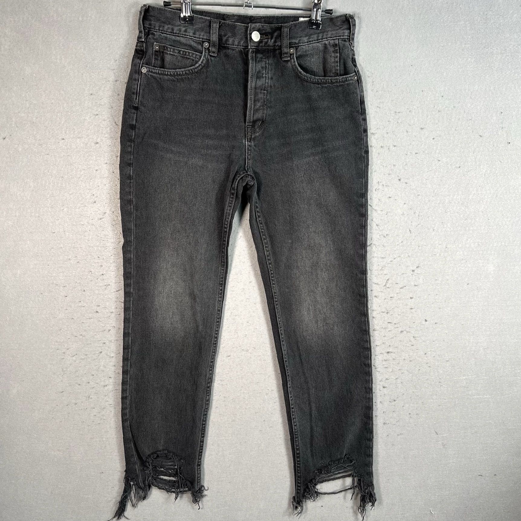 Vintage VINTAGE We The Free Womens Jeans Black Distressed Mid Rise Button Fly Size 25 Cotton Denim Straight Size 42" / US 20 - 2 Thumbnail