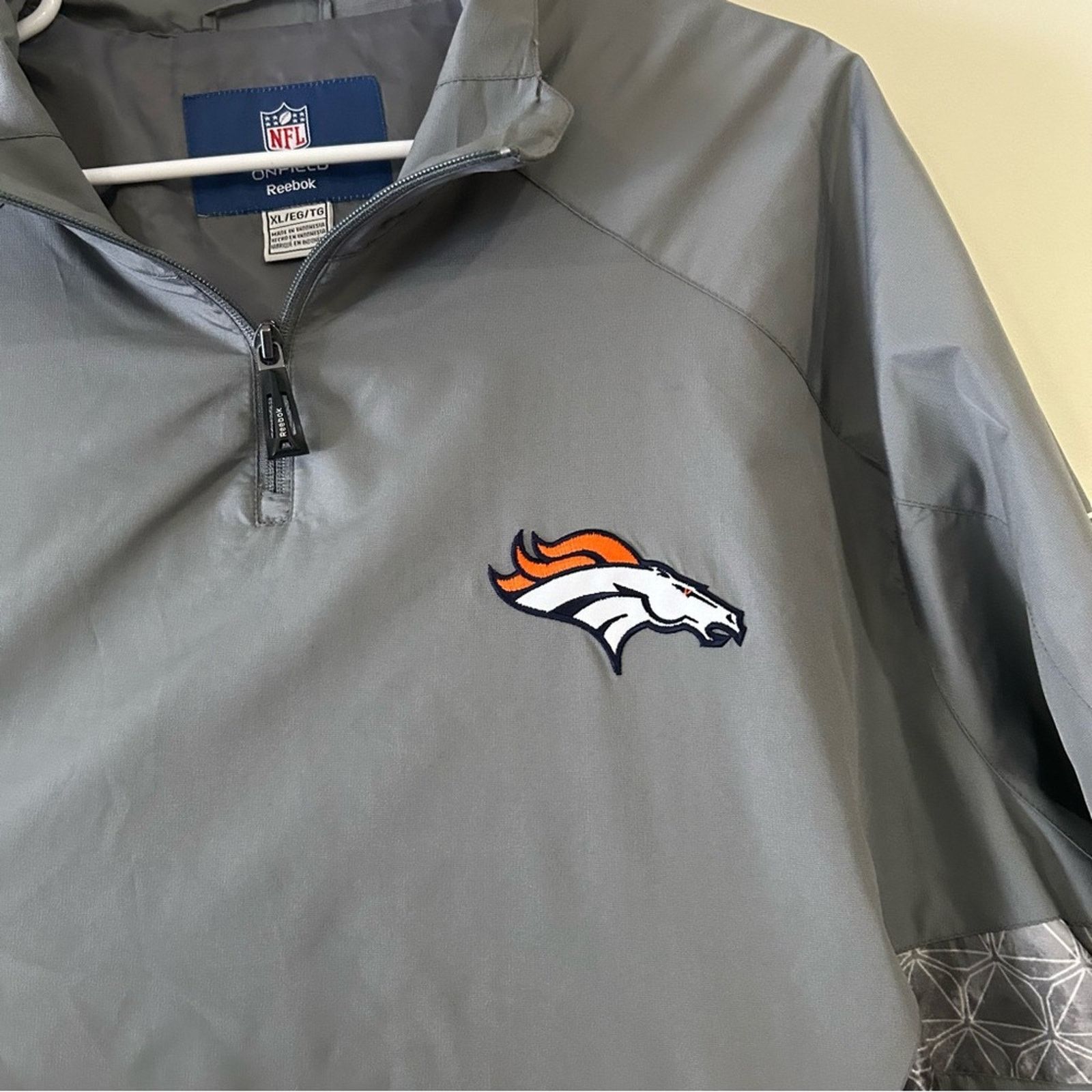 Reebok Reebok Denver Broncos Windbreaker Size US XL / EU 56 / 4 - 3 Thumbnail
