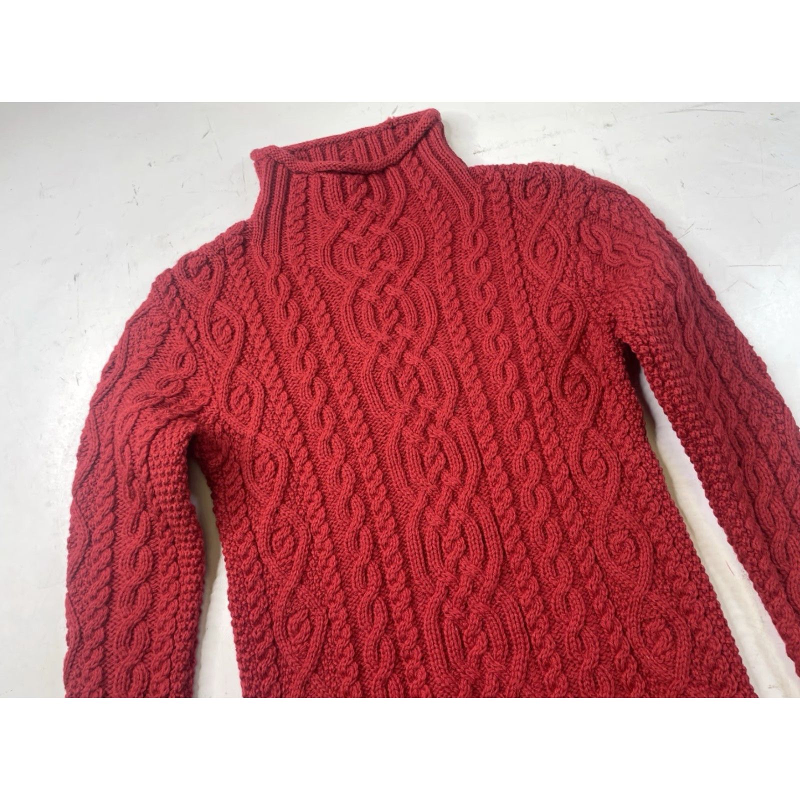 Vintage VINTAGE Aran Crafts Womens Sweater XS RED 100% Merino Wool Cable-Knit Crew Neck Pullover Long Sleeve Irish Roll Neck Size XS / US 0-2 / IT 36-38 - 2 Thumbnail