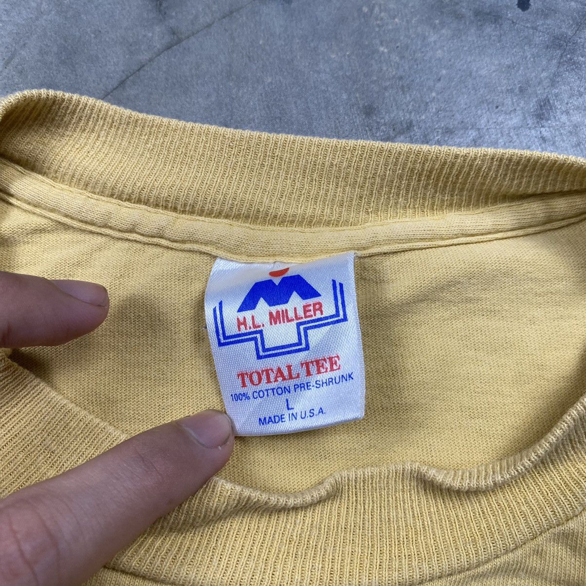 Vintage y2k Local Hawaiian Kau-Kau Li-Hing Graphic Tee Size US L / EU 52-54 / 3 - 6 Thumbnail