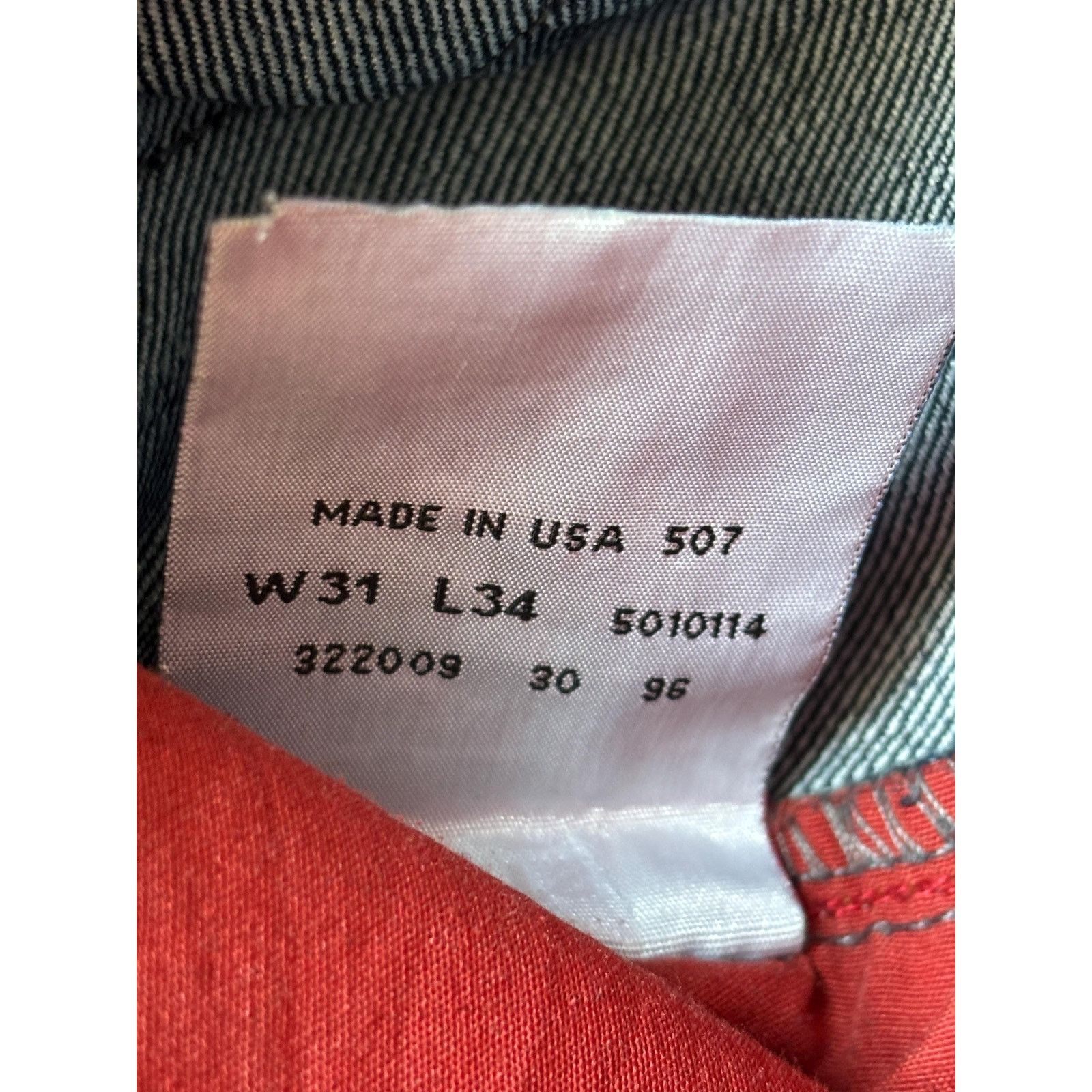Levi's Levi’s 501 USA 1996 Jeans W31 L34 Red Waistband Button Fly Size US 31 - 8 Thumbnail