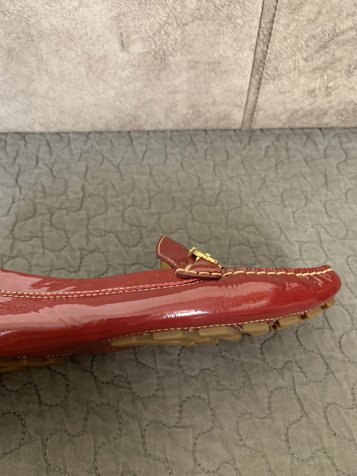 Salvatore Ferragamo Salvatore Ferragamo Womens Gancini Bit Patent Loafers Size US 7 / IT 37 - 11 Thumbnail