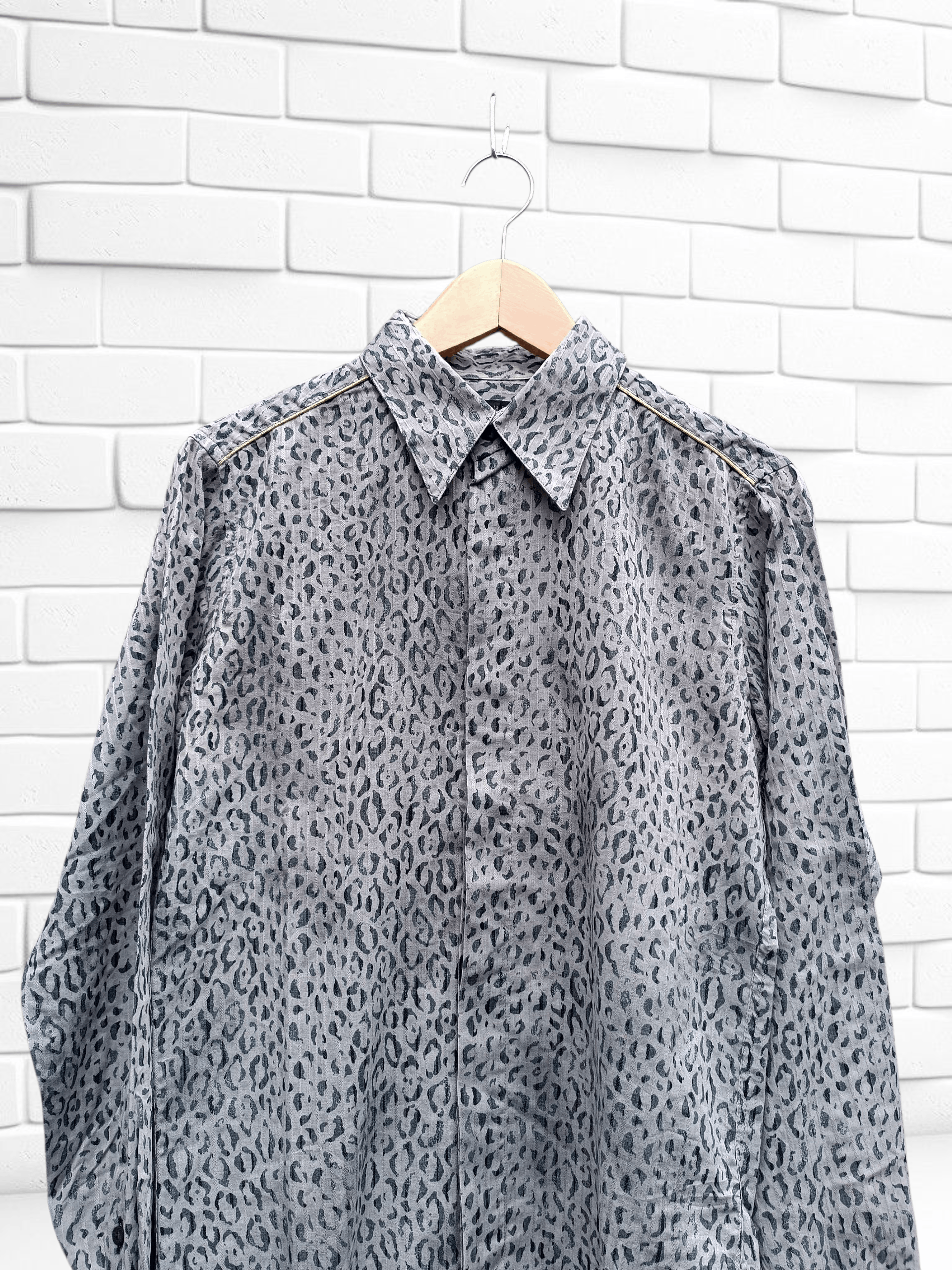 Japanese Brand Vintage Shirt Leopard Print Made In Japan 🇯🇵 Size US M / EU 48-50 / 2 - 3 Thumbnail