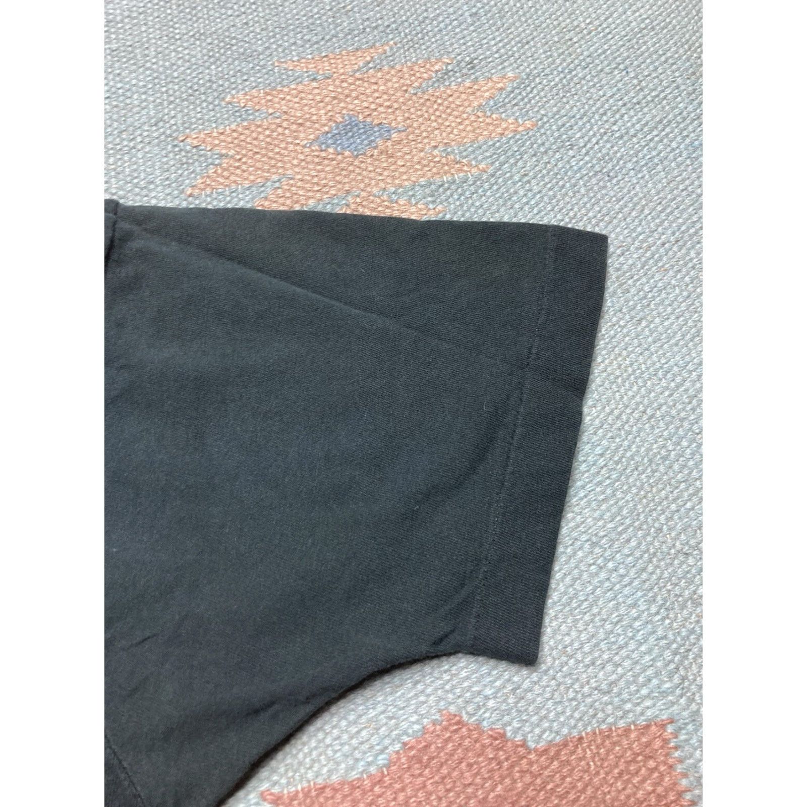 Fruit Of The Loom VINTAGE 80s Fruit of the Loom T-Shirt Pocket Black Cotton Men M Size US M / EU 48-50 / 2 - 6 Thumbnail