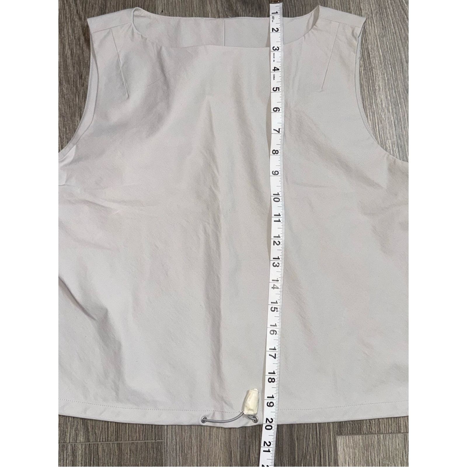 Banana Republic Banana Republic Light Grey Stretch Crop Top Size Small NWT Size S / US 4 / IT 40 - 8 Thumbnail
