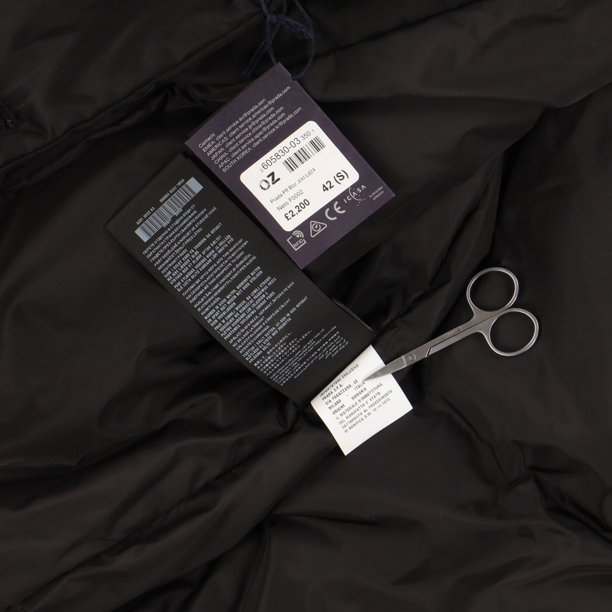 Prada Black Re-Nylon Padded Down Blazer Jacket Size M / US 6-8 / IT 42-44 - 11 Thumbnail