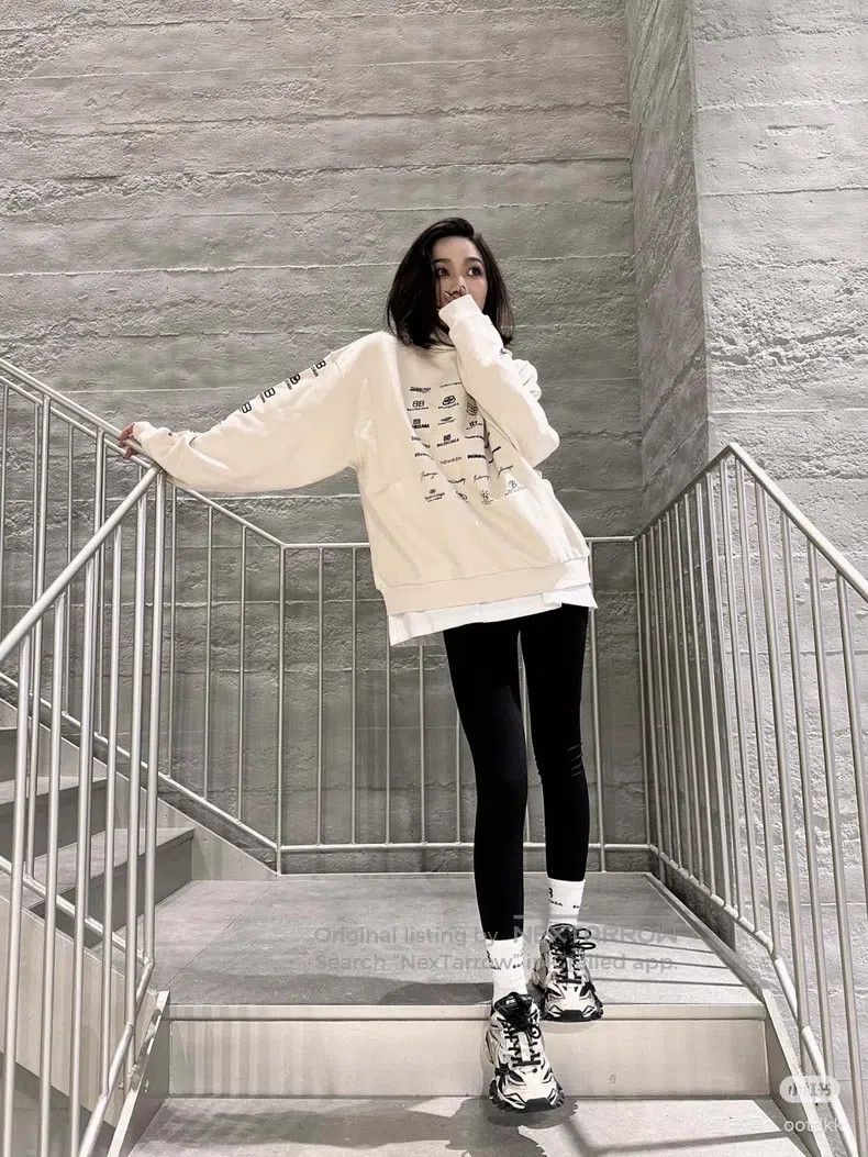 Balenciaga Balenciaga Printed Hooded Sweatshirt Ivory White Size US L / EU 52-54 / 3 - 5 Thumbnail