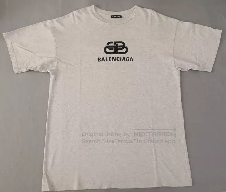 Balenciaga Balenciaga Short Sleeve T-Shirt, Grey Buckle Letter Logo, Size US XXS / EU 40 - 1 Thumbnail