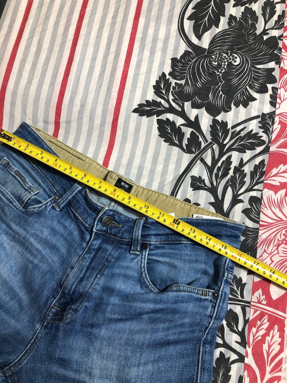 Hugo Boss × Japanese Brand Crazy Crash Dirty Baggy Faded Jean Japan Avant Garde Style Size US 32 / EU 48 - 7 Thumbnail