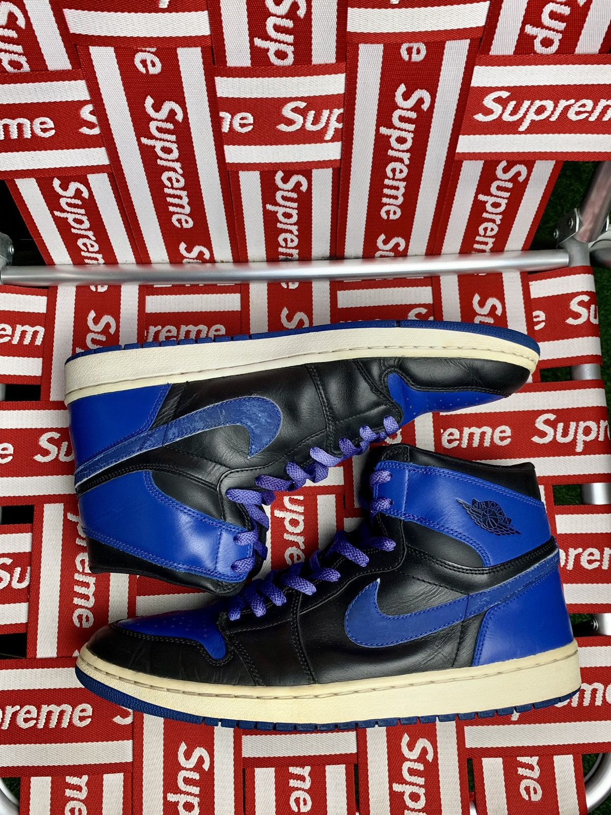 Jordan Brand × Nike Jordan 1 High Royal 2001 size 13 (Needs sole swap) Size US 13 / EU 46 - 1 Thumbnail