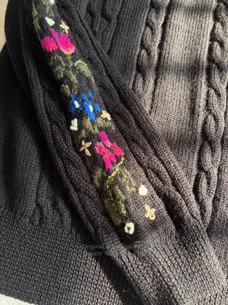 Saint Laurent Paris Saint Laurent Paris Men's Floral Knit Sweater i Size US XL / EU 56 / 4 - 4 Thumbnail