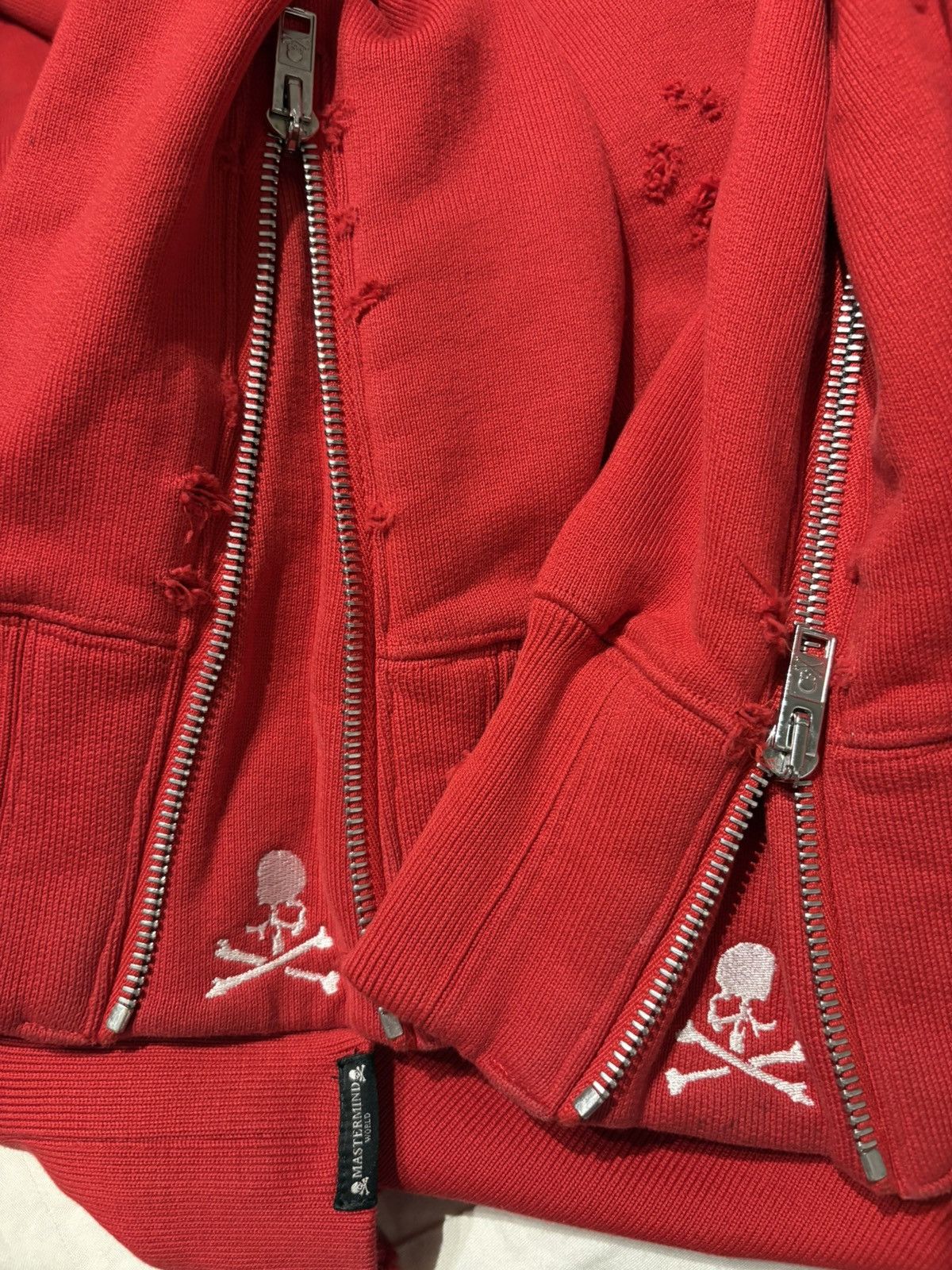 Mastermind Japan Very rare Red Mastermind Japan distressed hoodie Size US L / EU 52-54 / 3 - 6 Thumbnail