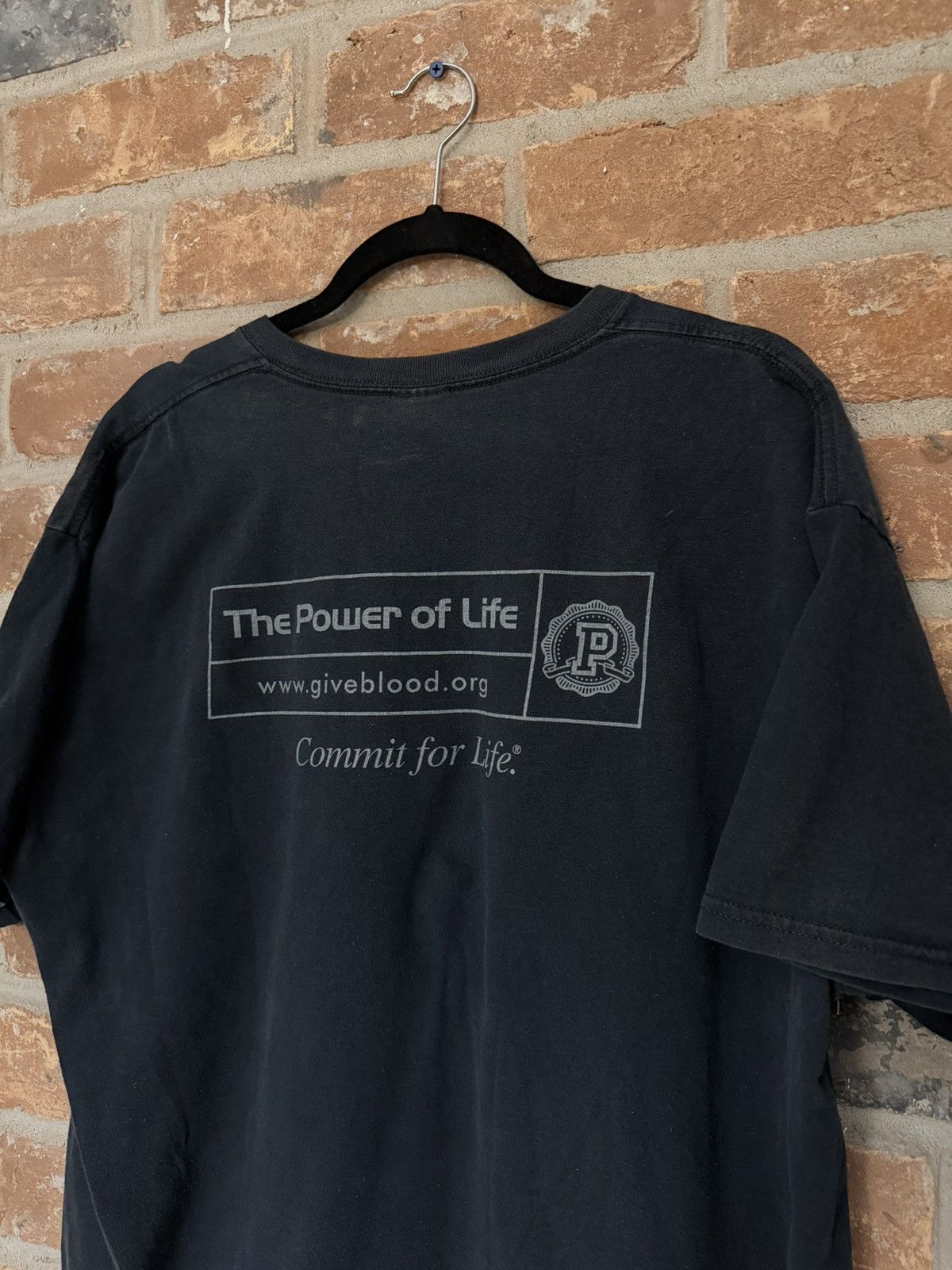 Gildan Vintage Blood Donation Gildan T-Shirt in black size XL Size US XL / EU 56 / 4 - 6 Thumbnail