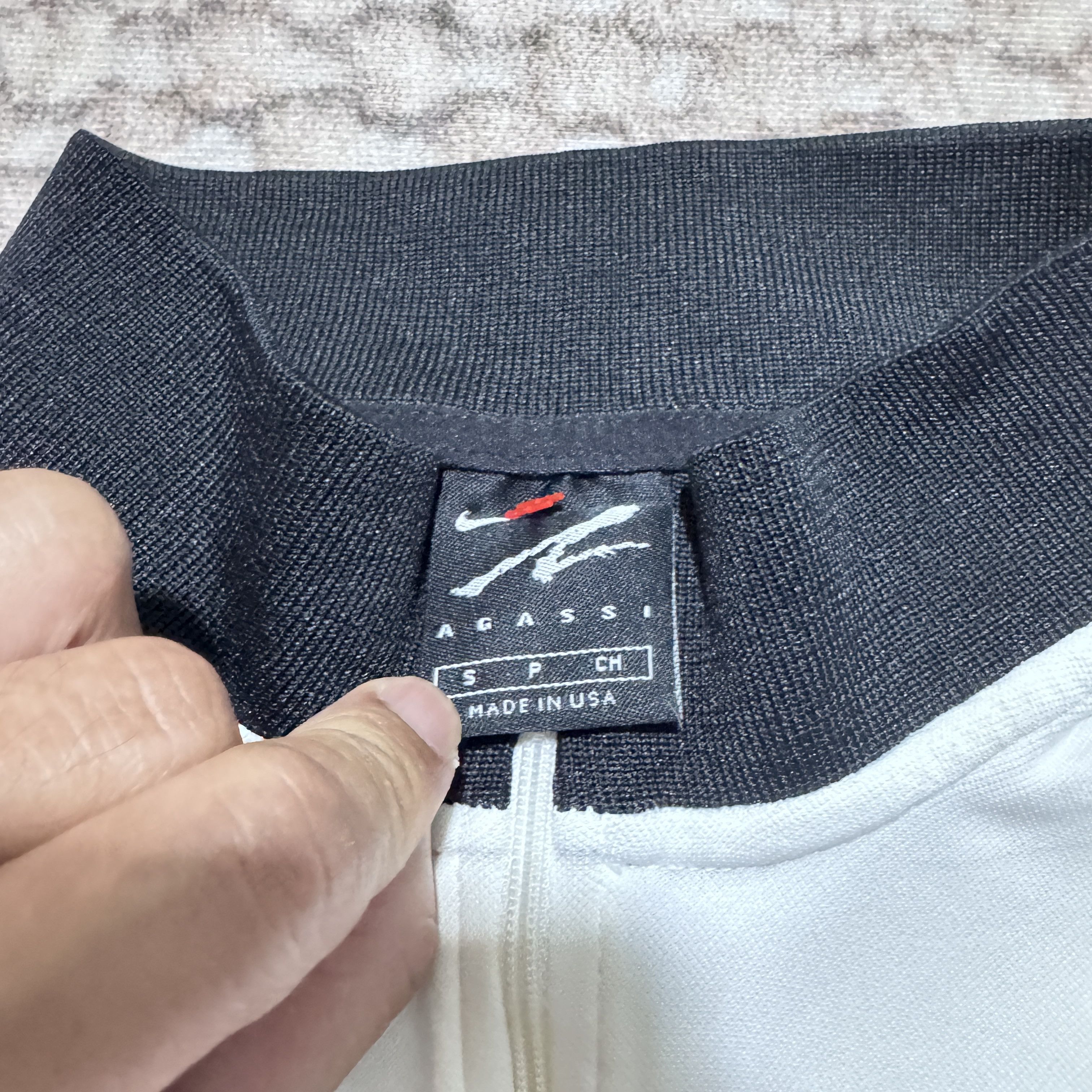 Sports Specialties Vintage Nike Tennis Agassi Dri-Fit Long Sleeve Jersey Dirty Size US S / EU 44-46 / 1 - 3 Thumbnail