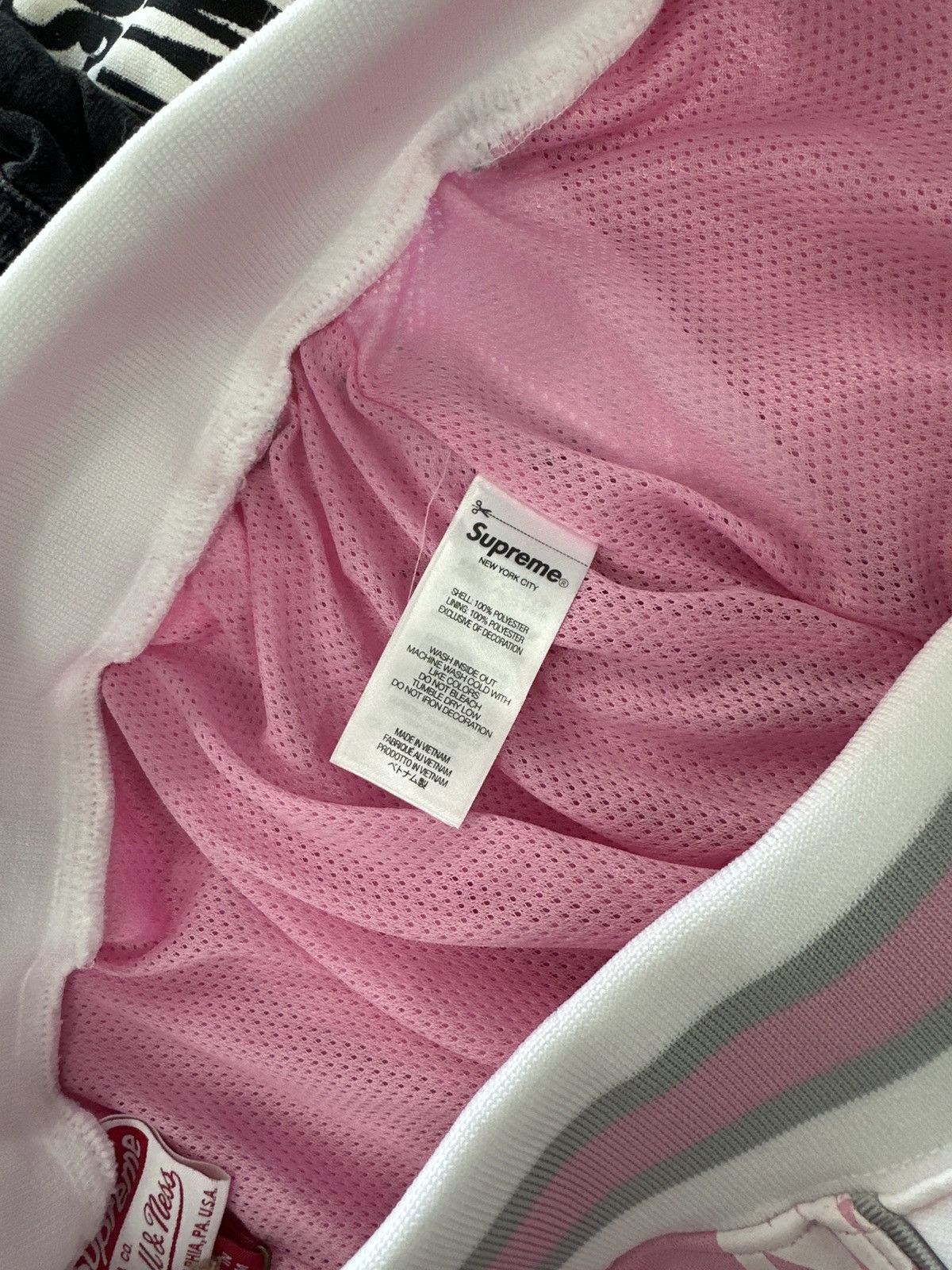 Supreme Supreme Mitchell & Ness Monogram Basketball Short Pink Size US 32 / EU 48 - 5 Thumbnail